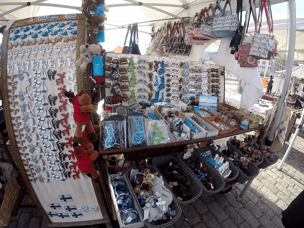 Plaza del Mercado de Helsinki - Souvenirs