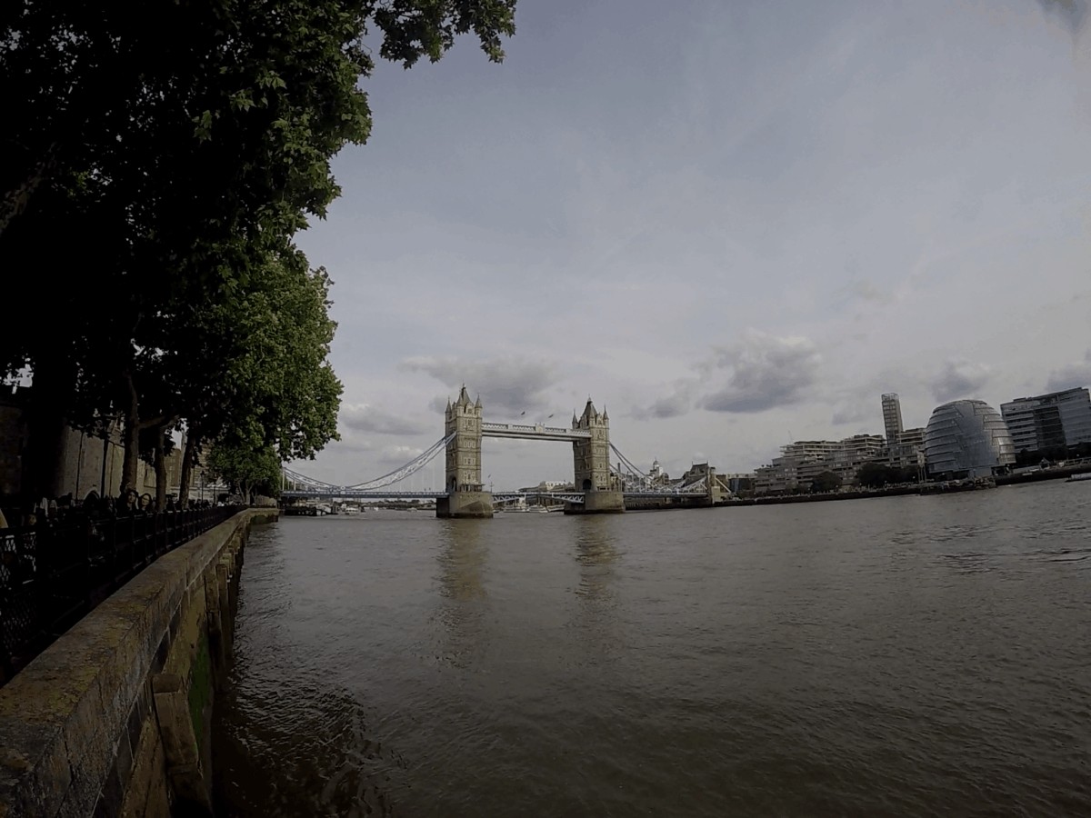 Tower Bridge o Puente de la torre de Londres en Inglaterra
