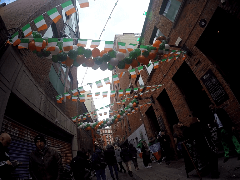 Calles de la ciudad para el St patrick's day, Irlanda