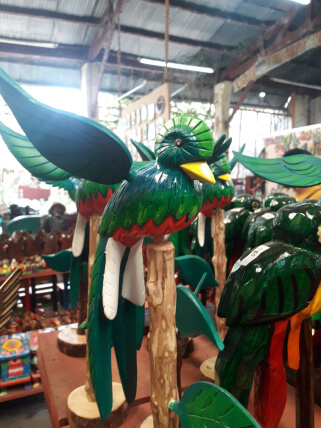 Estatuilla del Quetzal