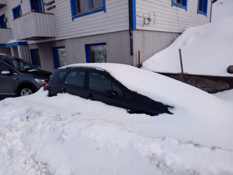 Mucha nieve en Honningsvåg