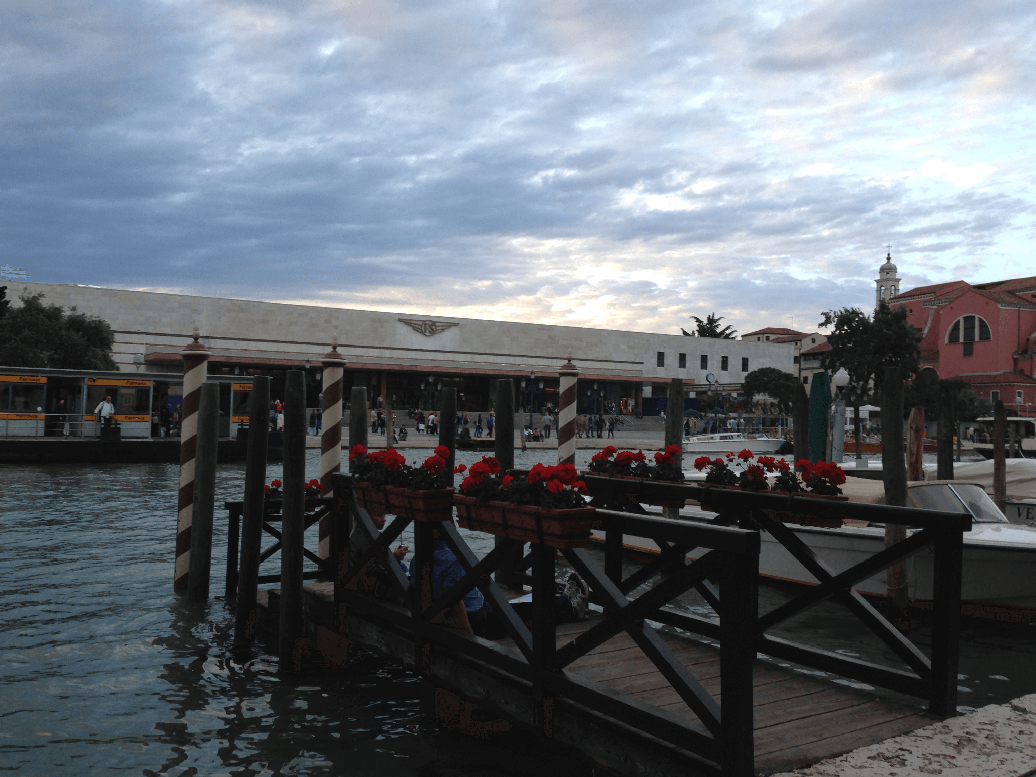 Canales de Venecia en Italia