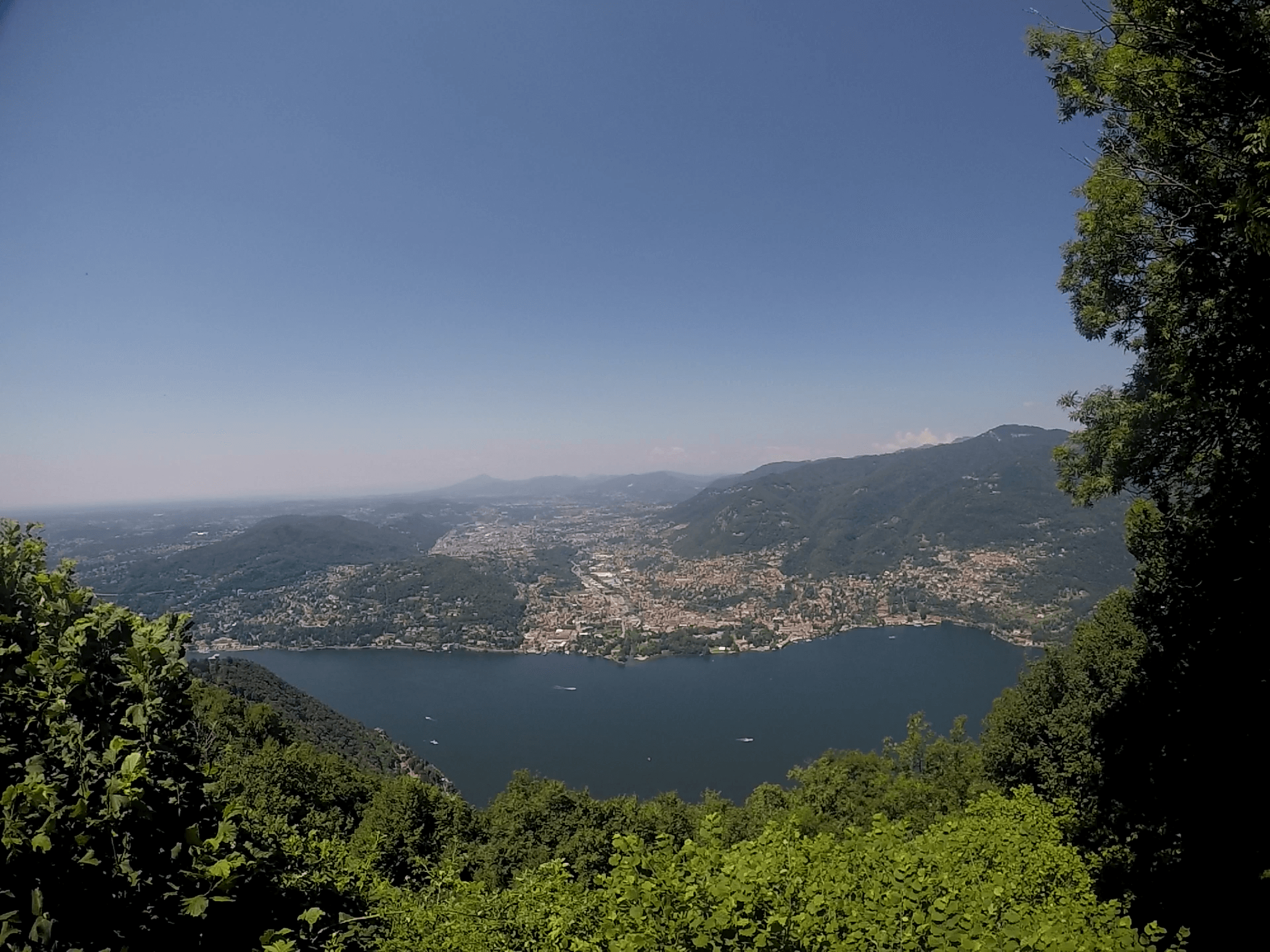 Brunate en la cima de la localidad