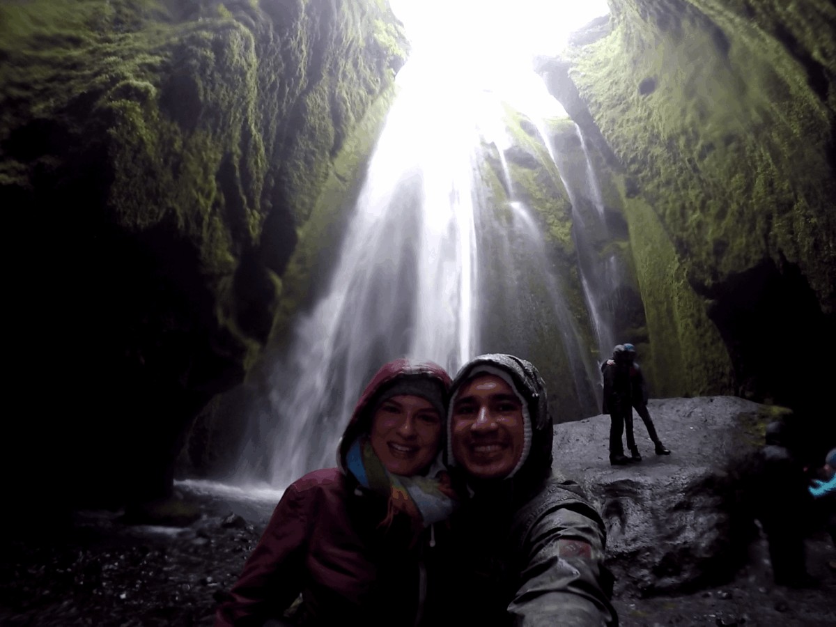 Gljufrafoss o Gljúfrabúi - dentro de una cueva