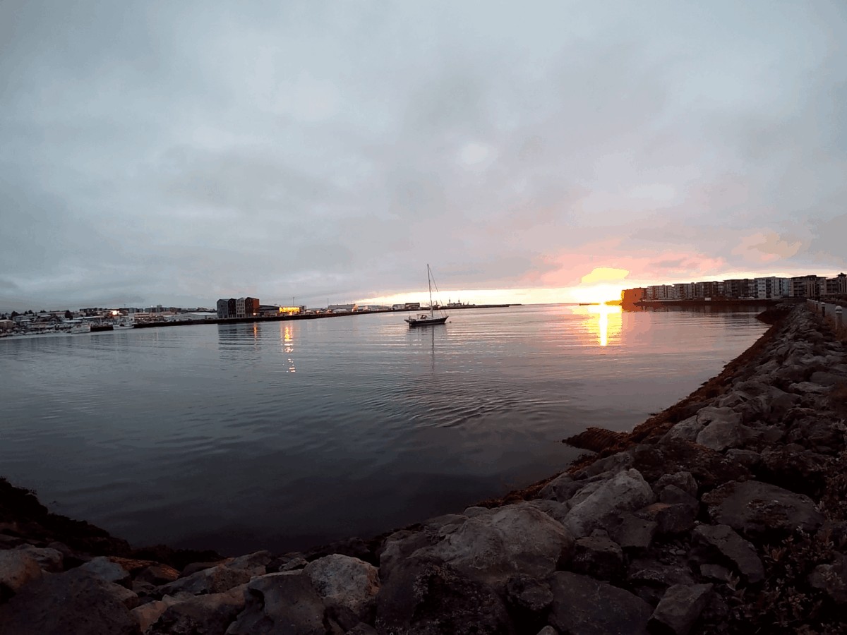Pasear por el Puerto de Hafnarfjörður