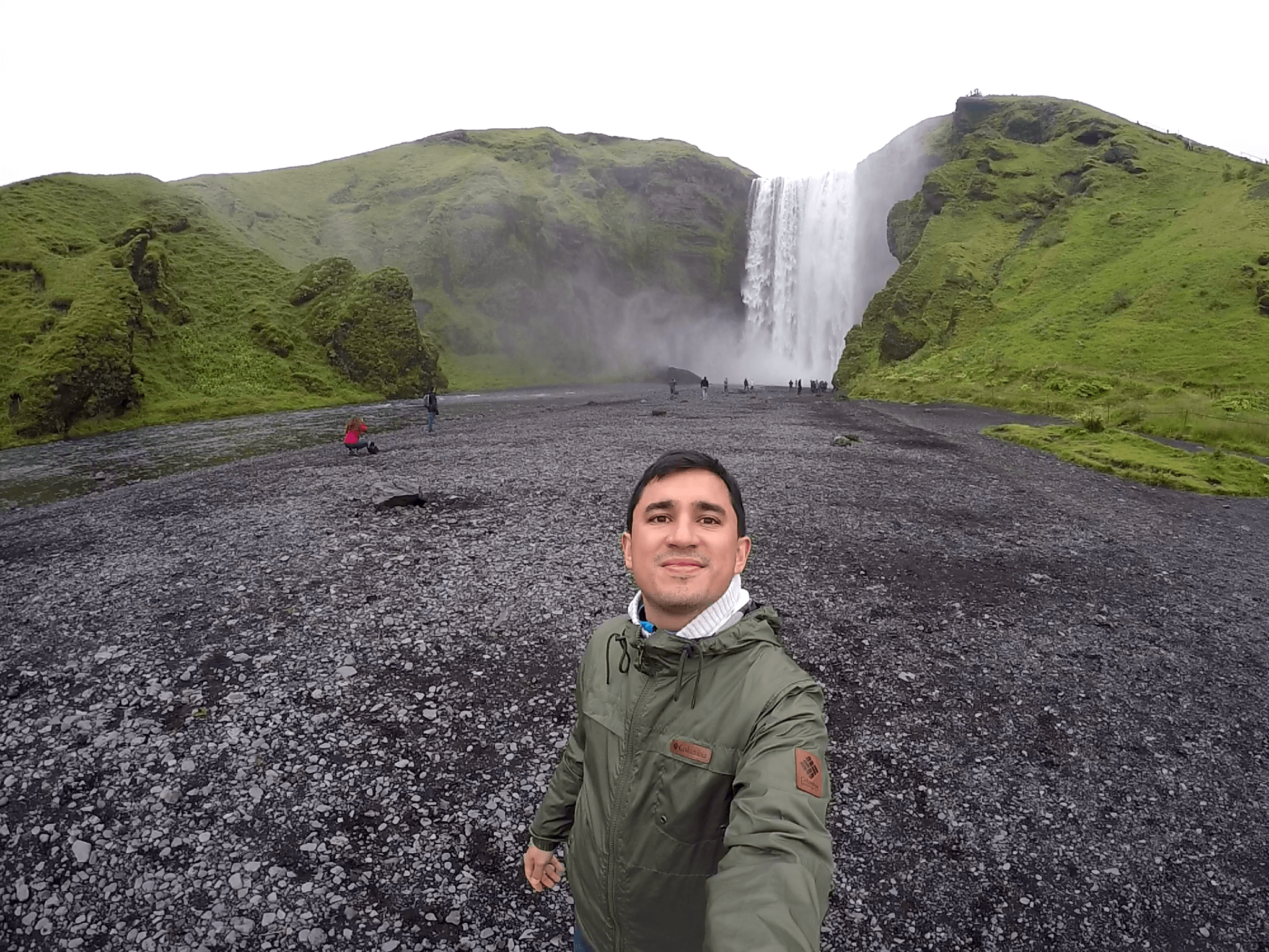 Skógafoss: La Cascada del Sur de Islandia