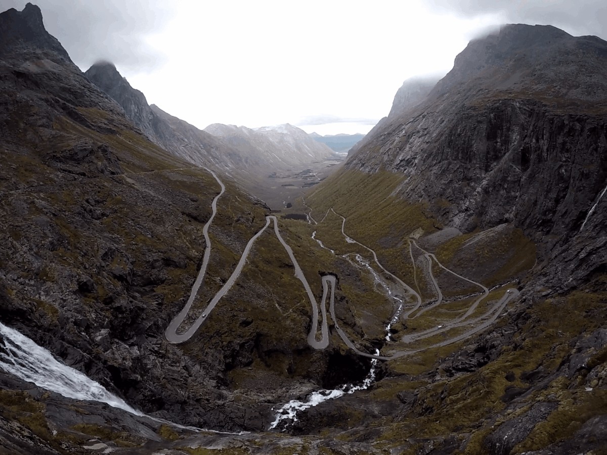 Trollstigen: La Escalera del Troll - Noruega