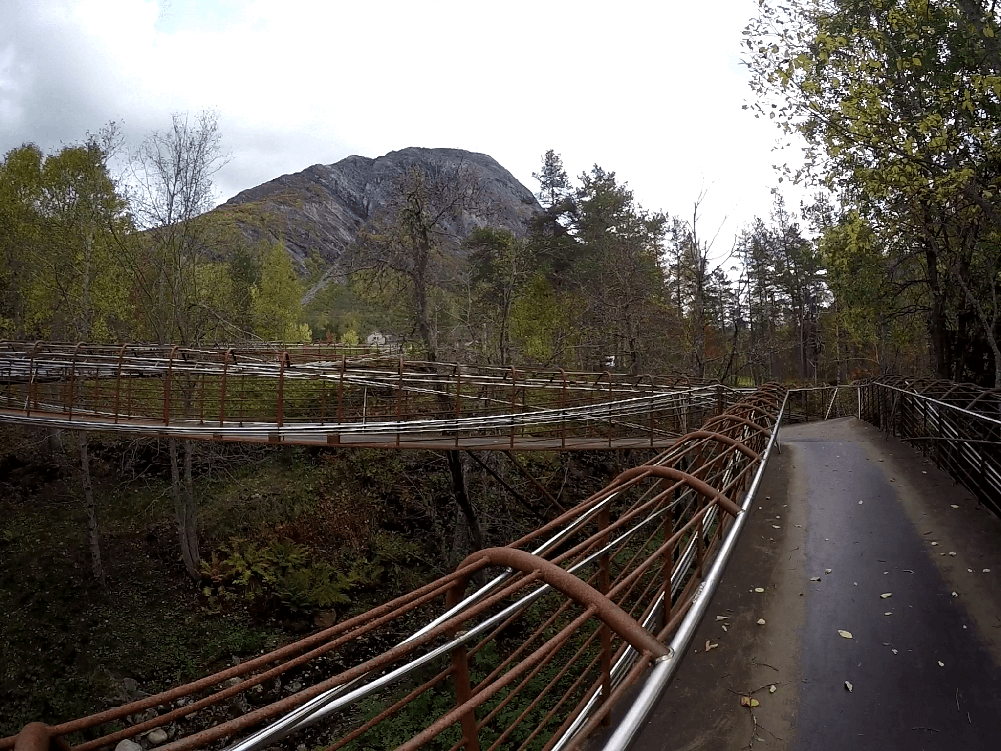 Gudbrandsjuvet: Mirador al río Valldøla - Noruega