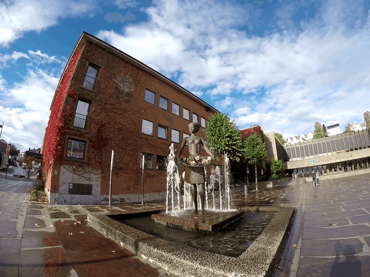 Molde: La Ciudad de las Rosas - Noruega
