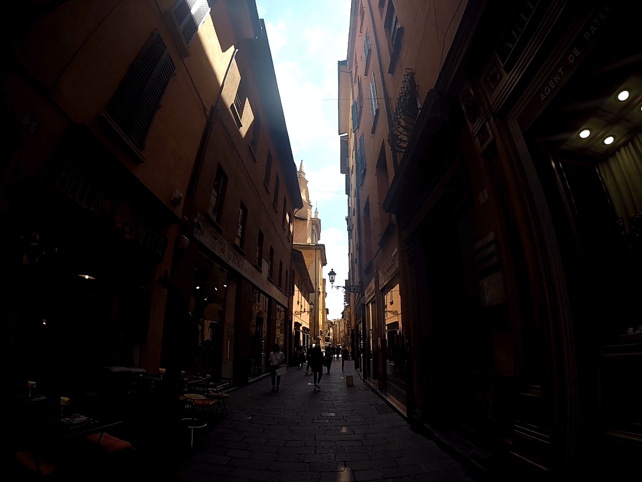 Bolonia: La Ciudad de las Torres - Italia