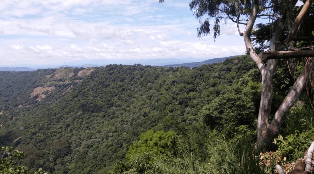 Lago Coatepeque: Lago de Origen Volcánico - El Salvador