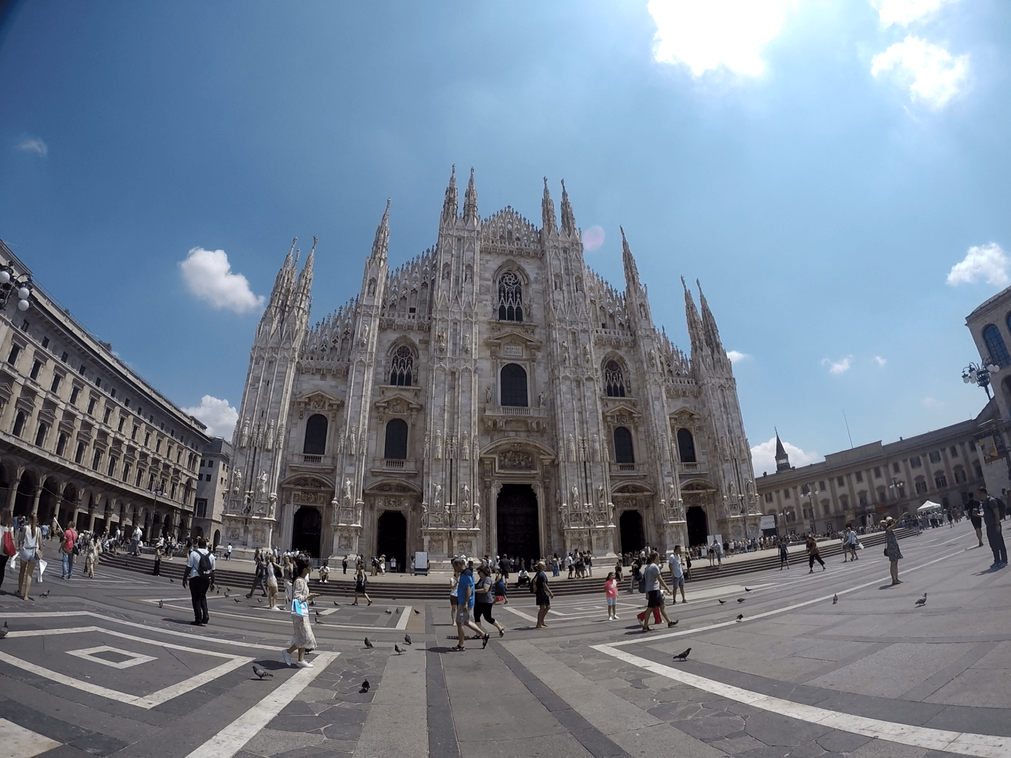 Duomo di Milano: La Bella Catedral de Milán, Italia