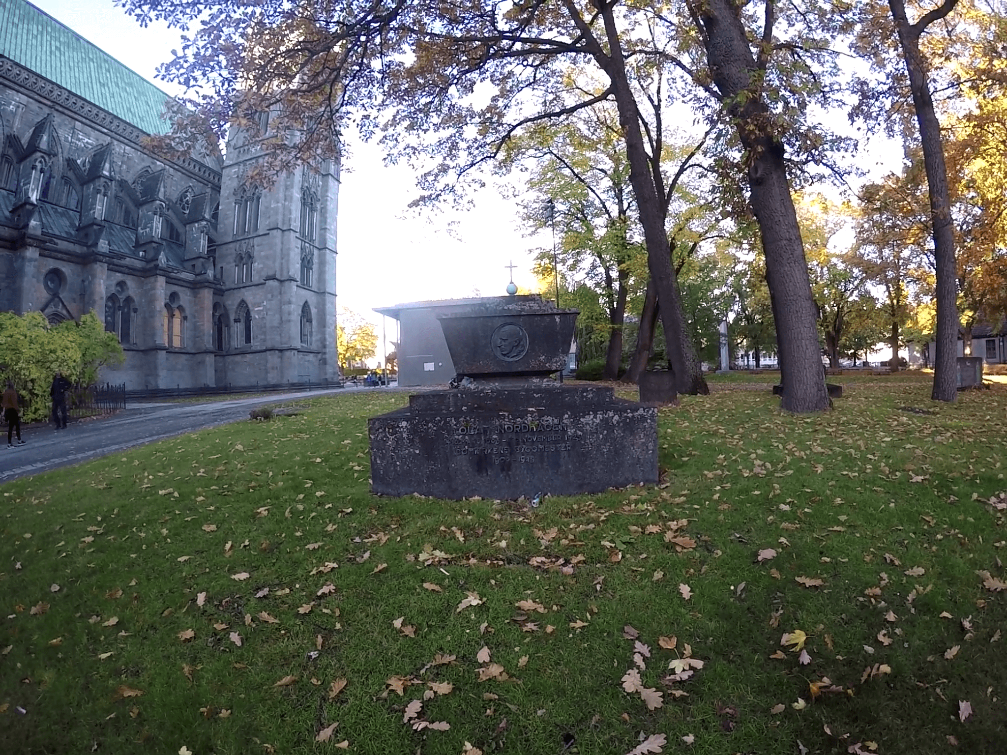 Nidaros: La Catedral Medieval más al Norte del Mundo - Noruega