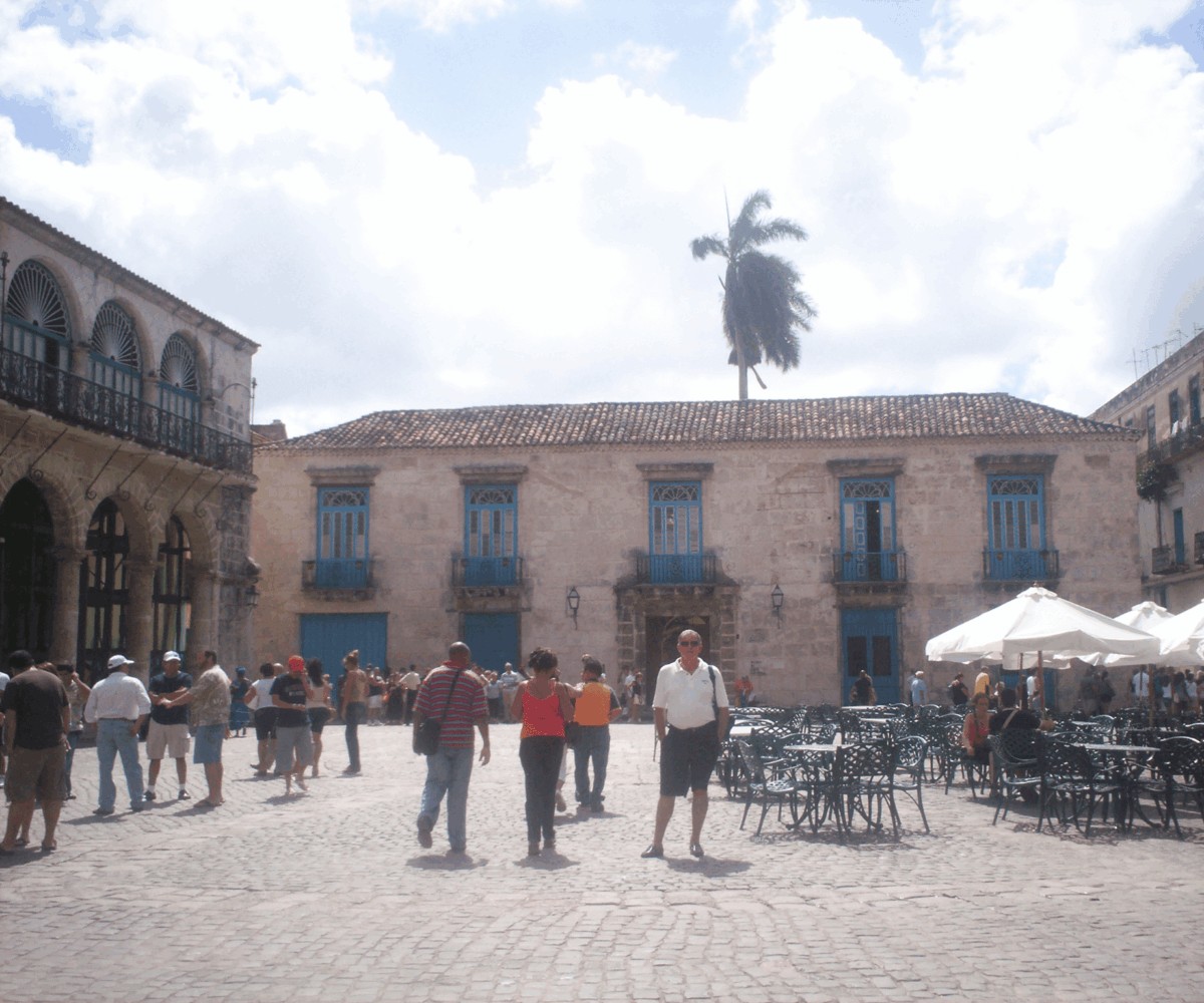 Plaza Vieja - Cuba