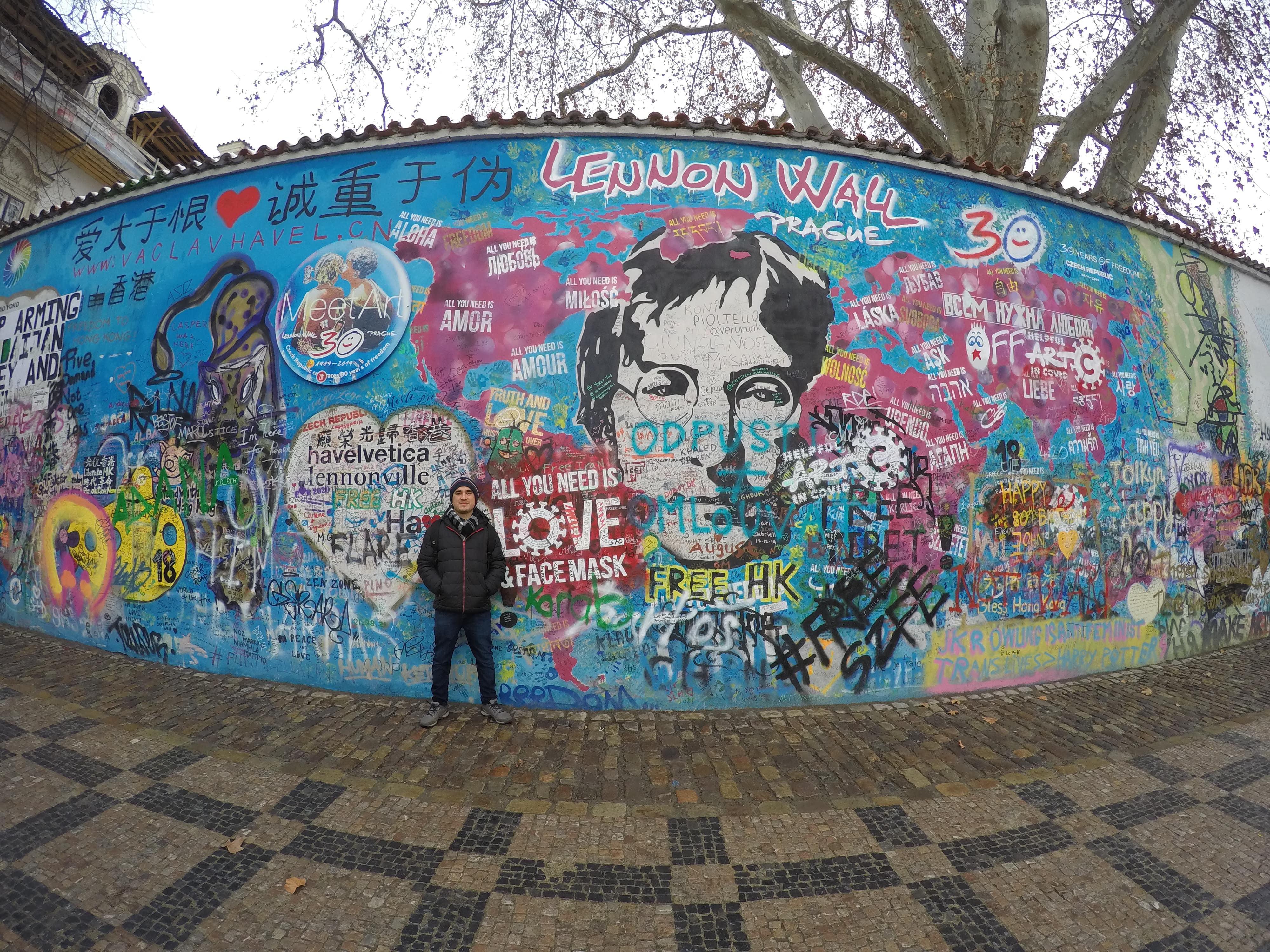 Muro John Lennon, Praga