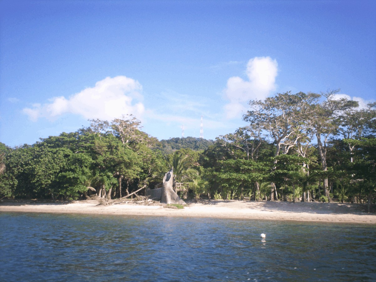 Roatán: La Joya Hondureña del Caribe - Honduras
