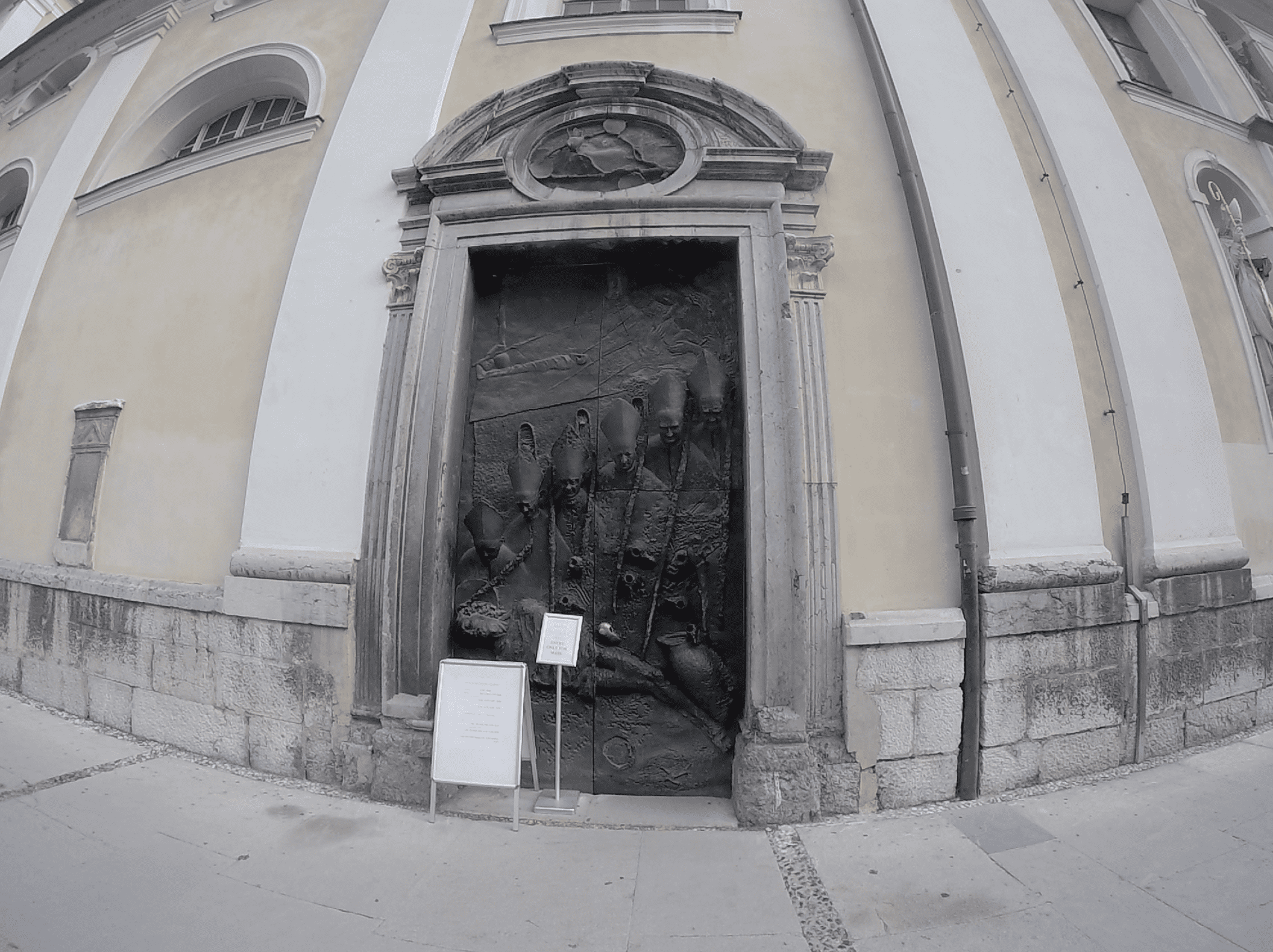 Puertas de la Catedral de San Nicolás