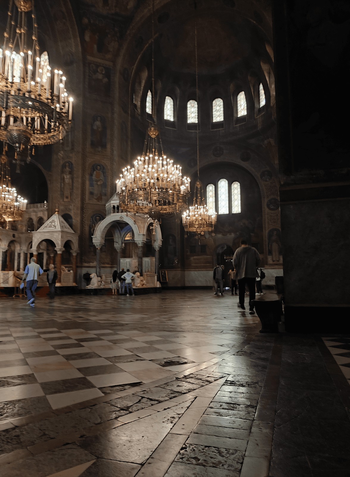 Información al Visitar la Catedral de San Alejandro Nevski en Sofía