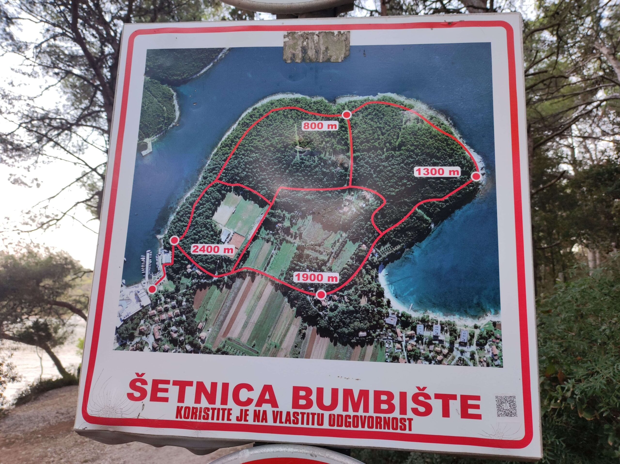 Explorar los Senderos por Bumbište en Croacia