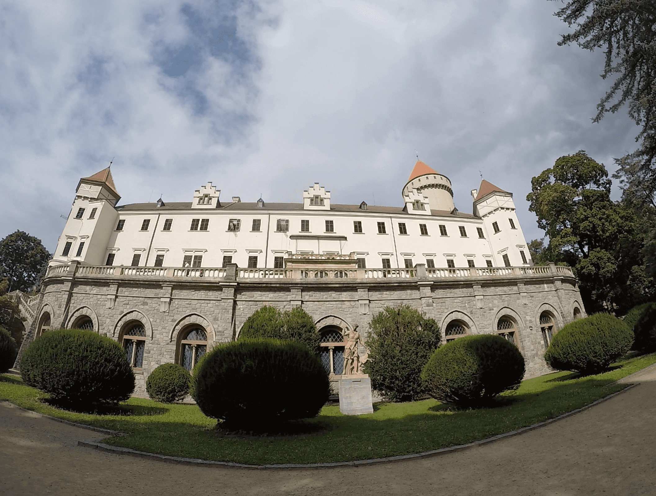 Visitar el Castillo Konopiště en la República Checa