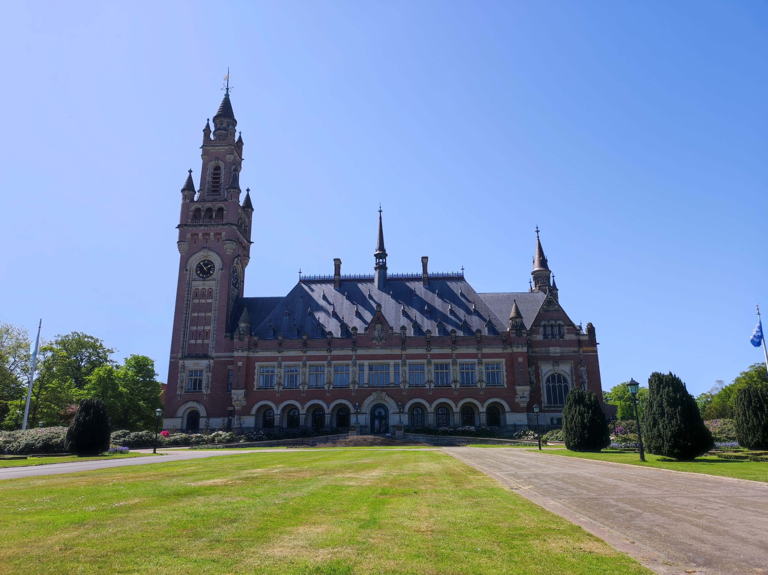 Palacio de la Paz y Tribunal Internacional de Justicia en la haya
