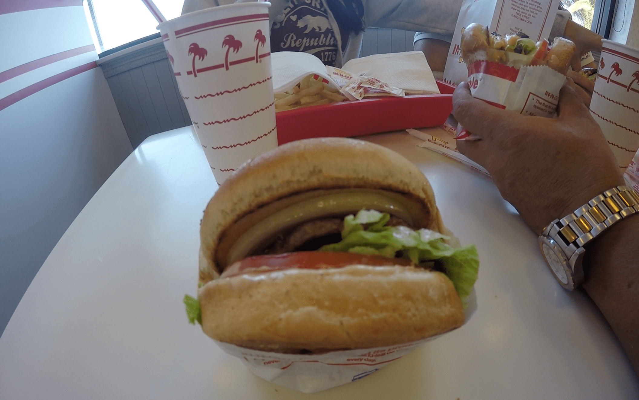 Hamburguesa de In-n-Out en Los Angeles, Estados Unidos