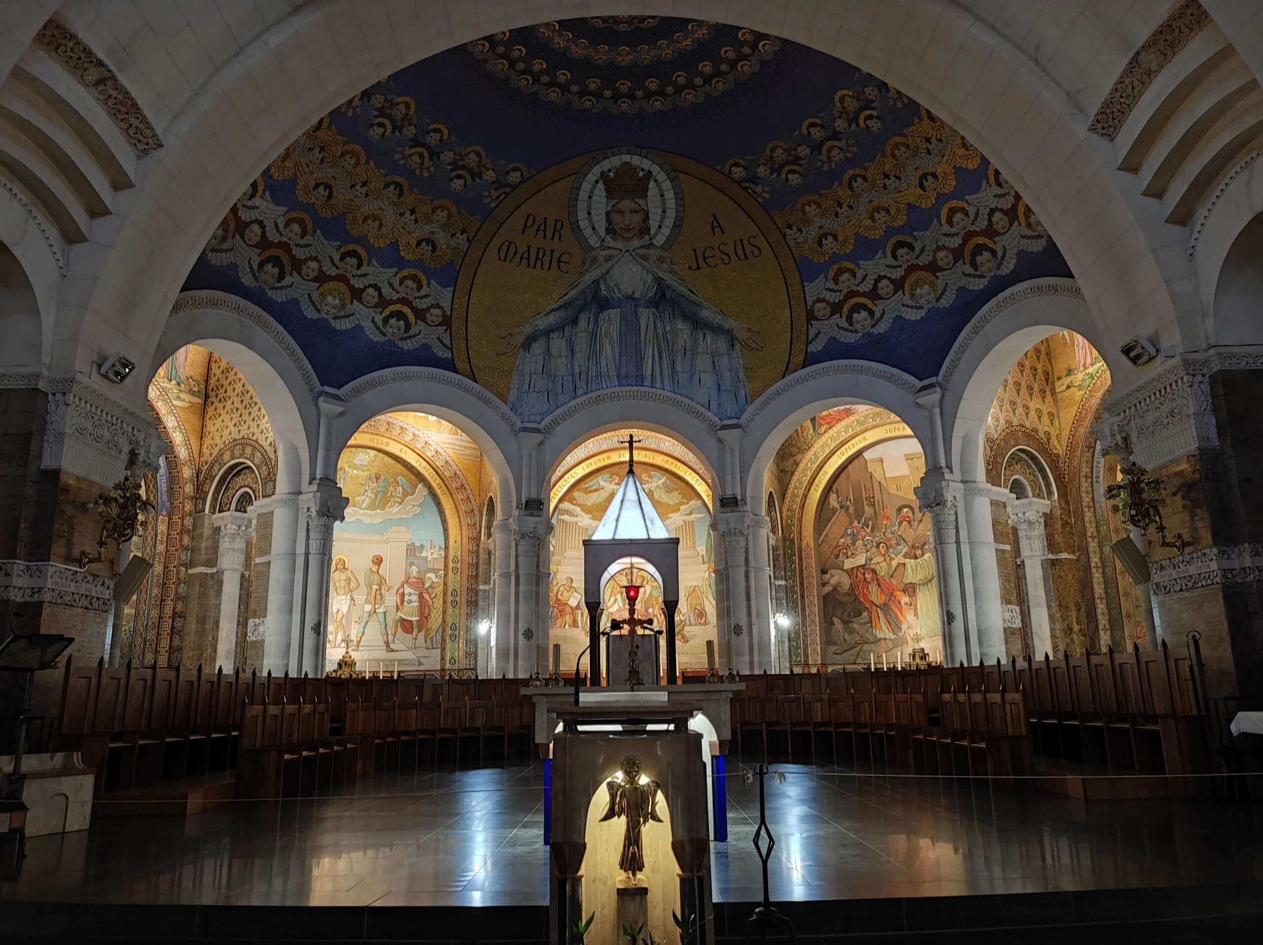 Basílica de La Inmaculada Concepción de Lourdes