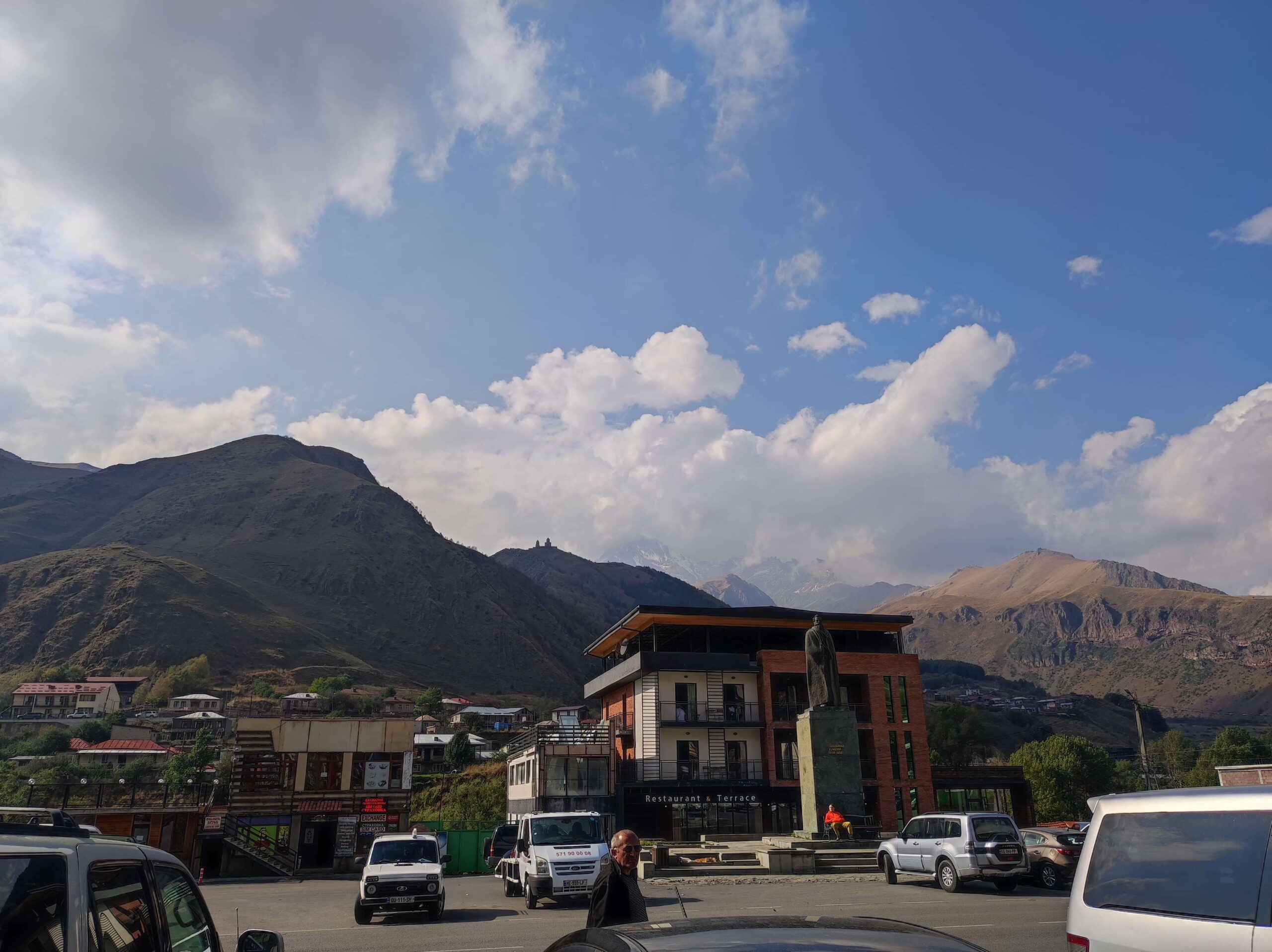 ¿Por qué se llamaba antes Kazbegi?