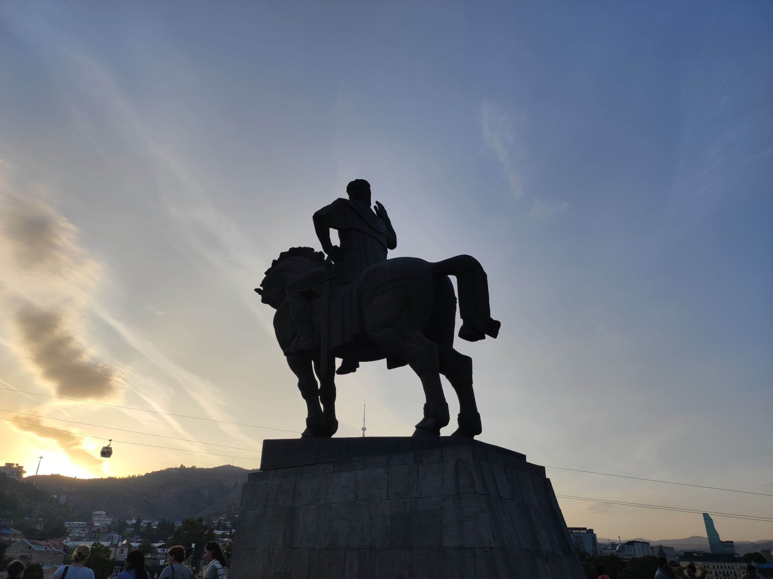 Estatua del Rey Vakhtang en Tiflis Georgia