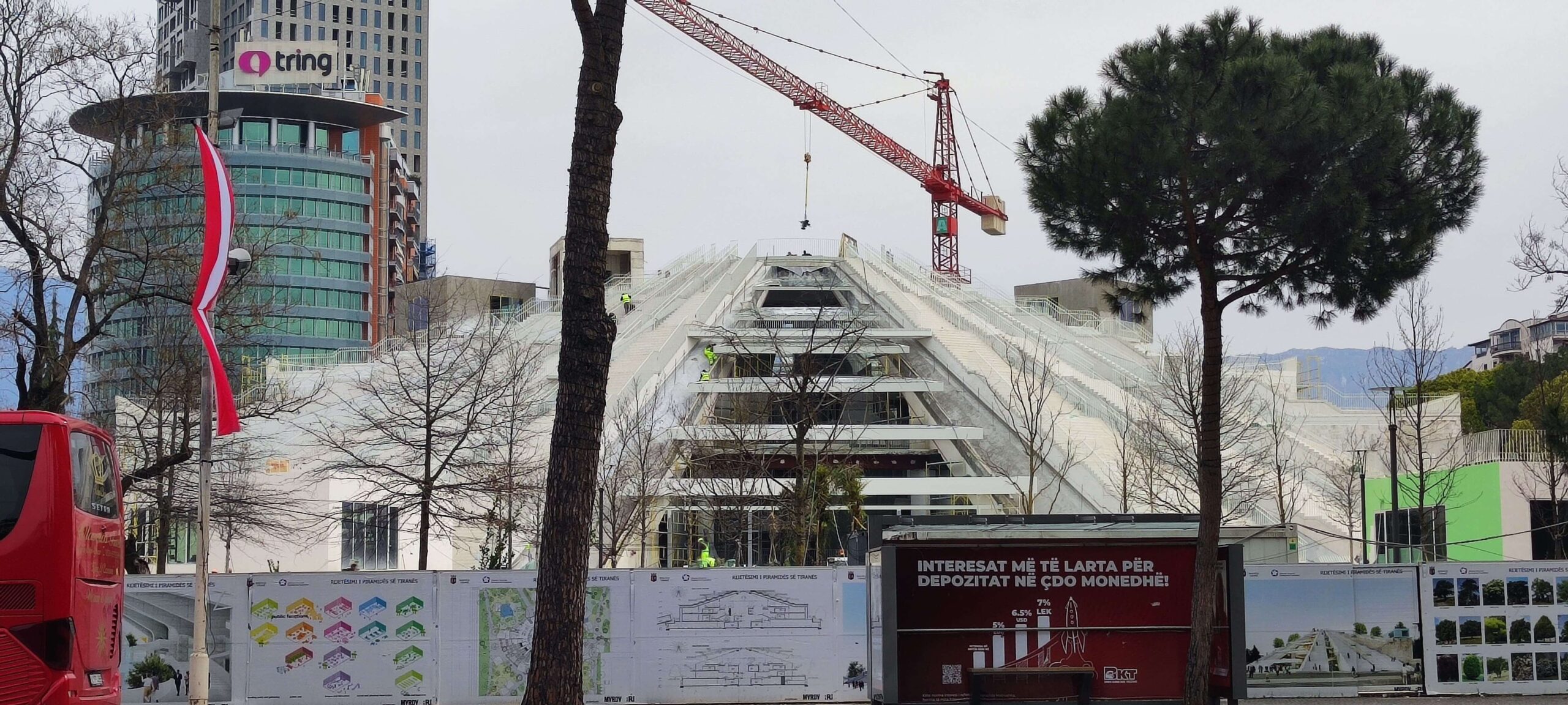 Pirámide de Tirana