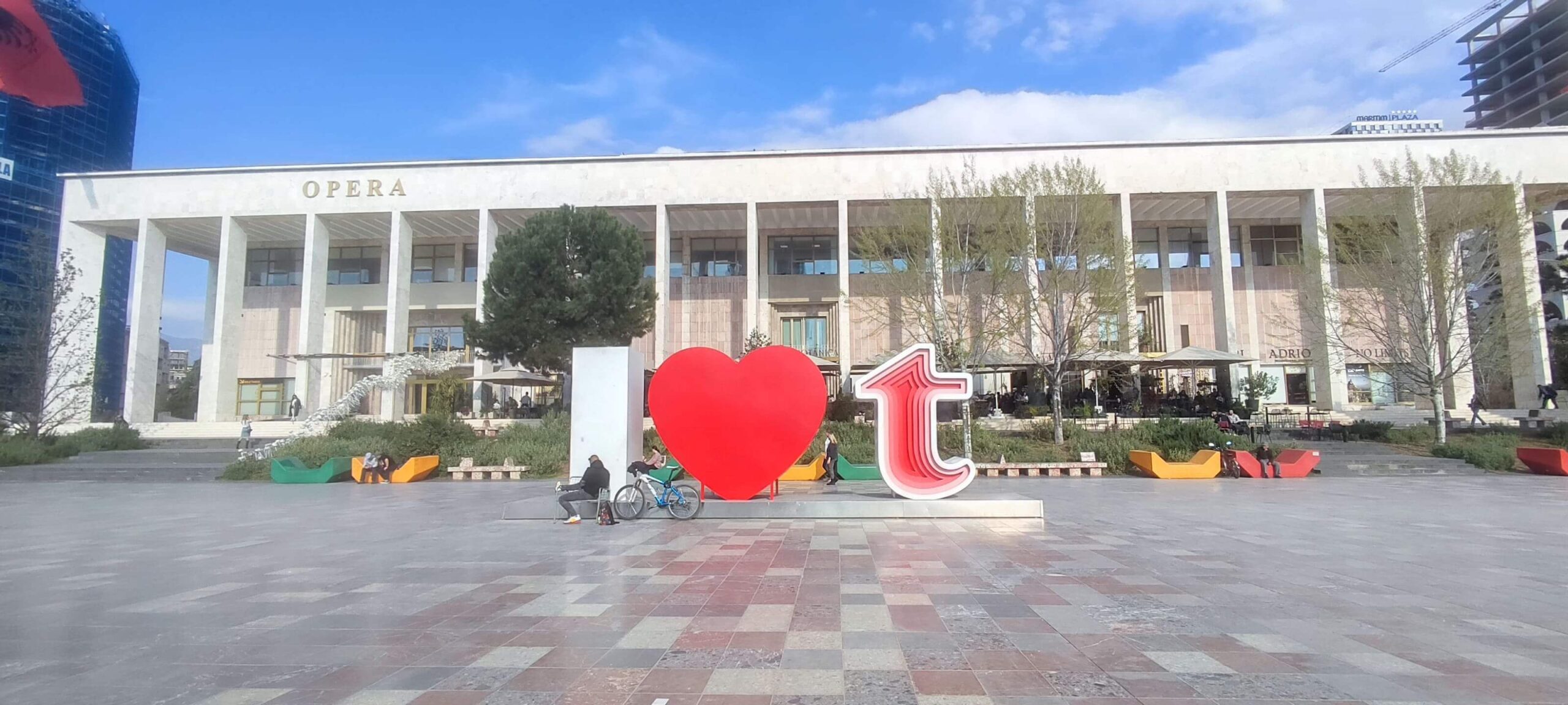 Palacio de la Cultura de Albania