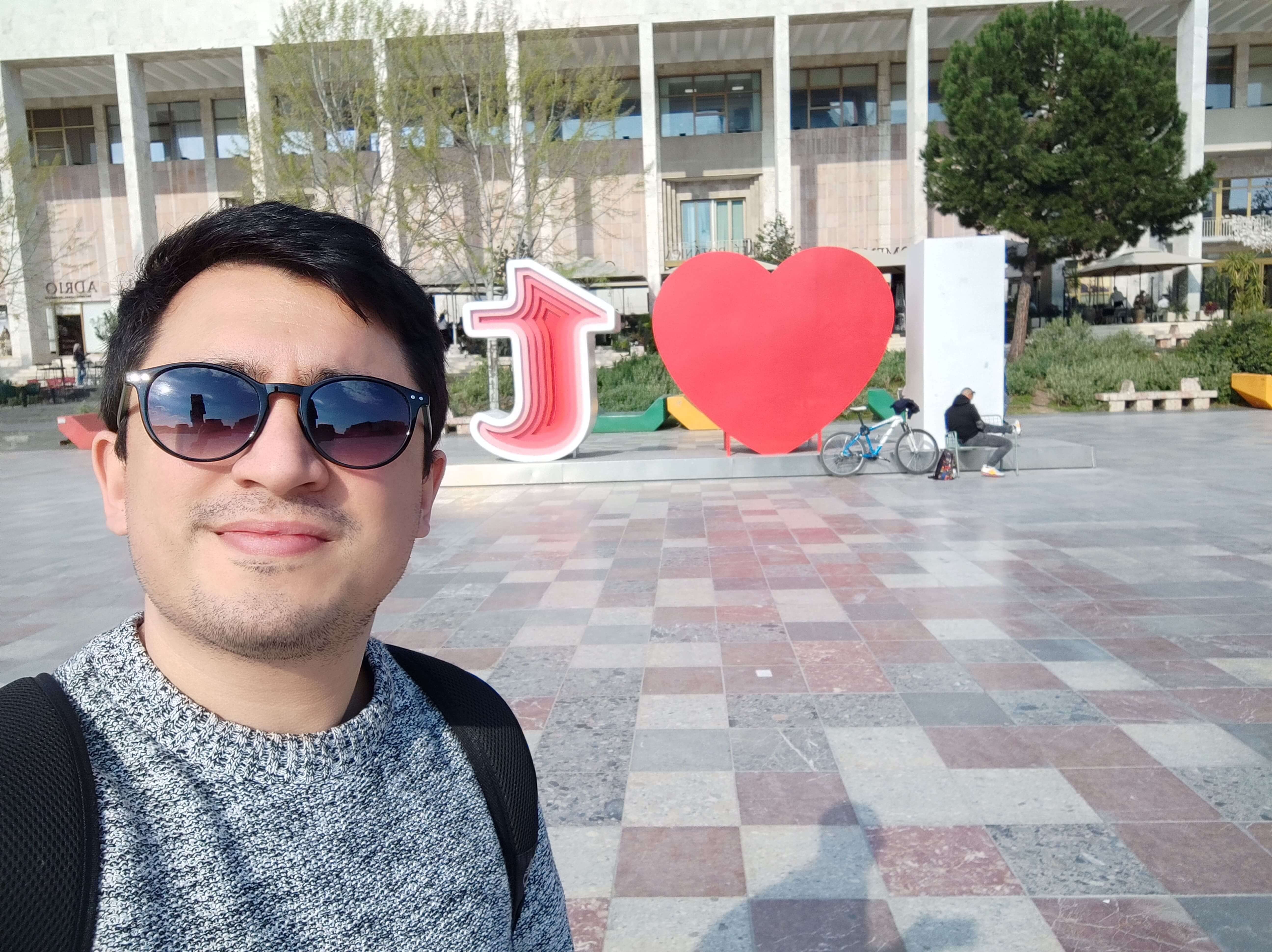 Letras de Tirana