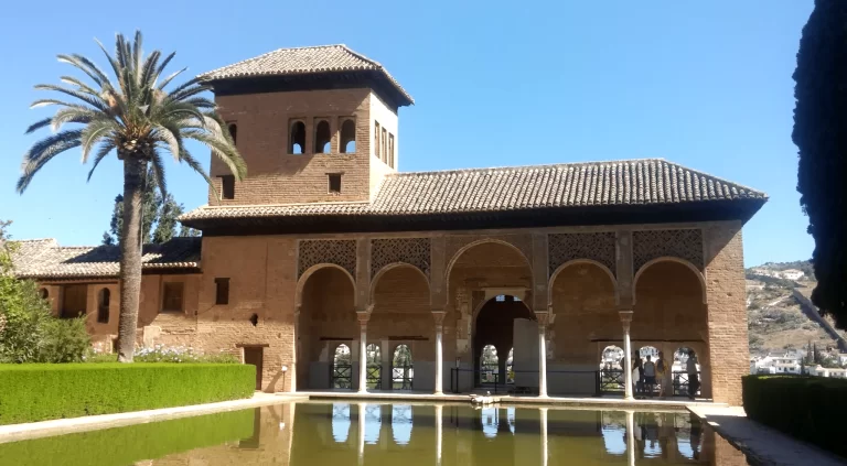 La Alhambra en Granada - Qué ver en Andalucía en 7 días