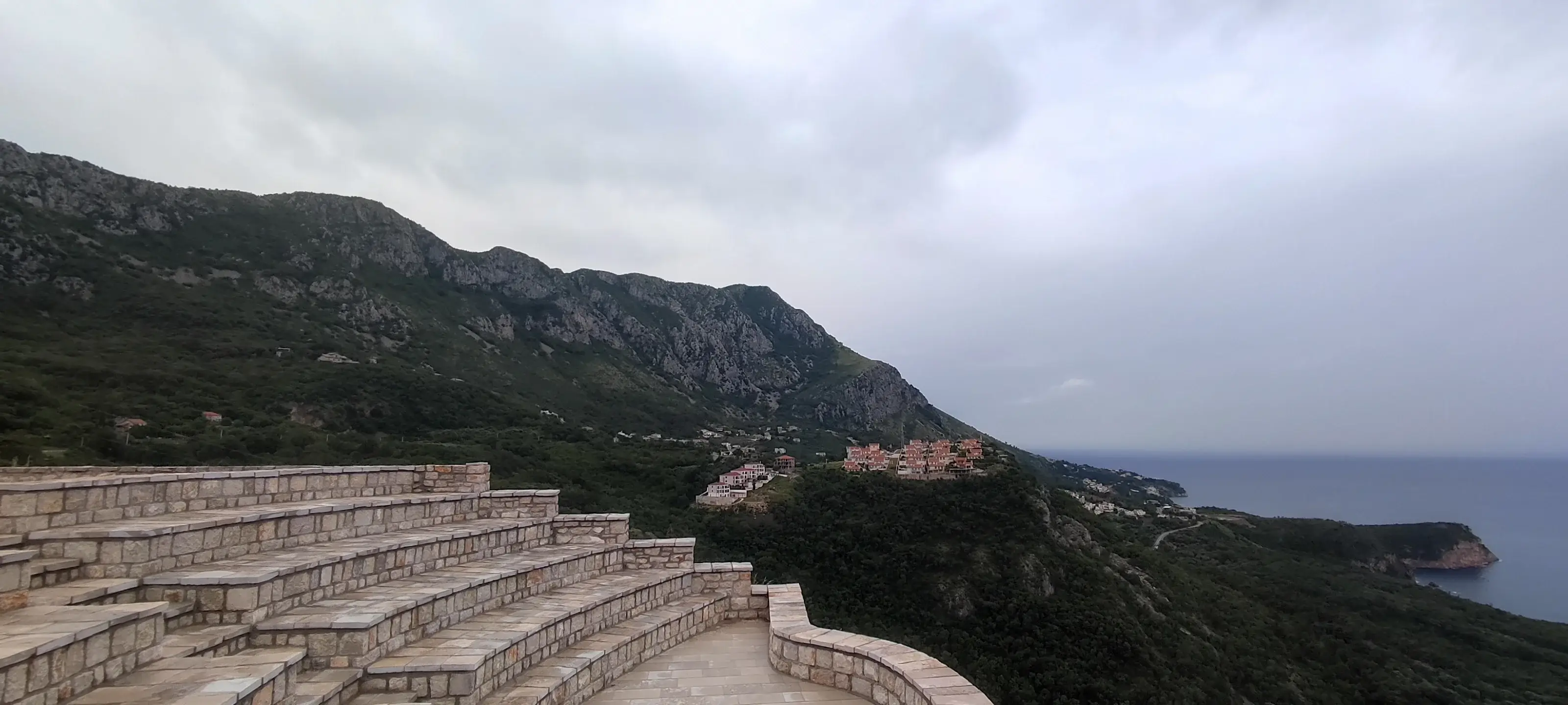 Vistas a la costa de Montenegro