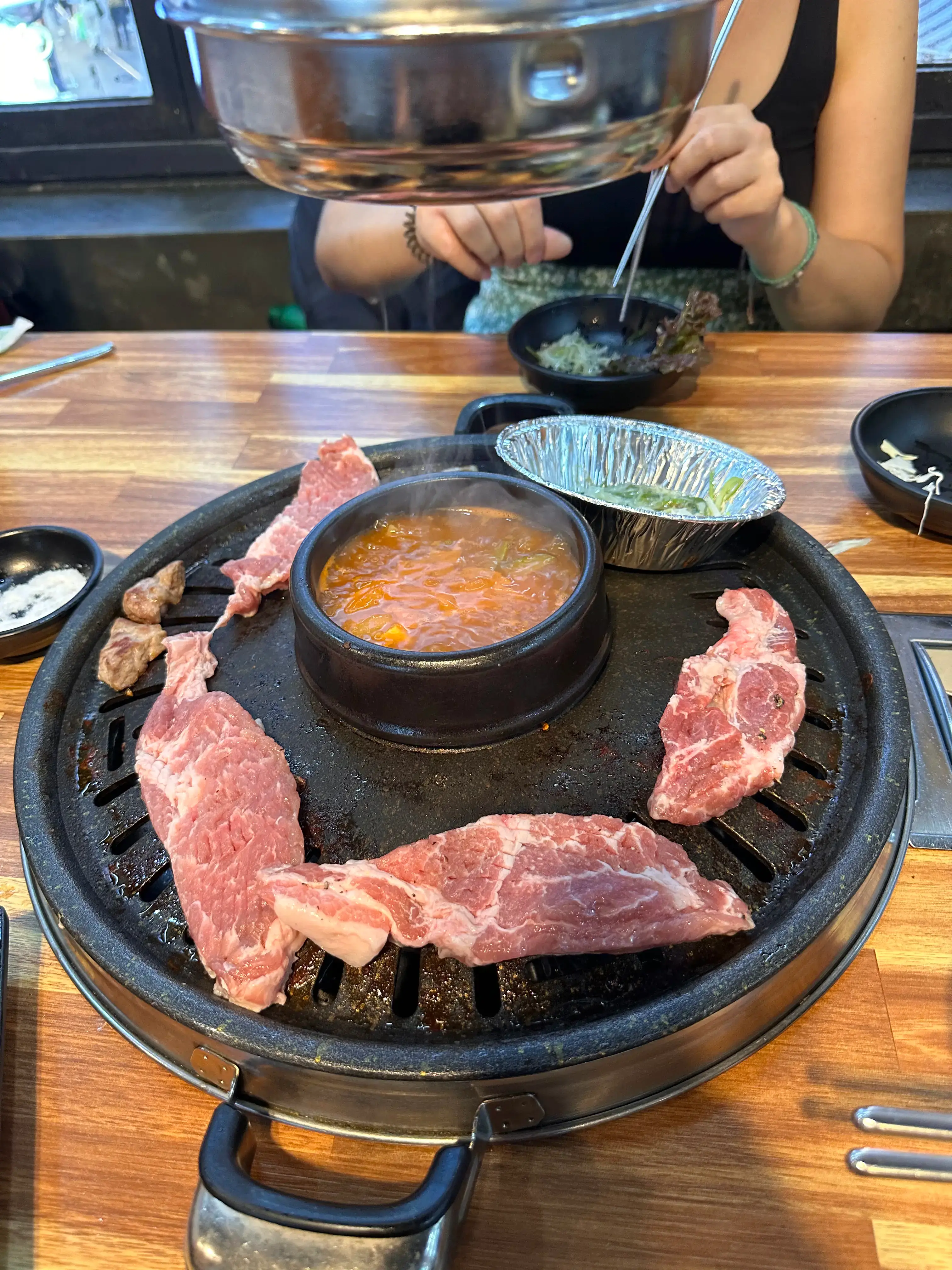 Comiendo Barbacoa Coreana en Seúl