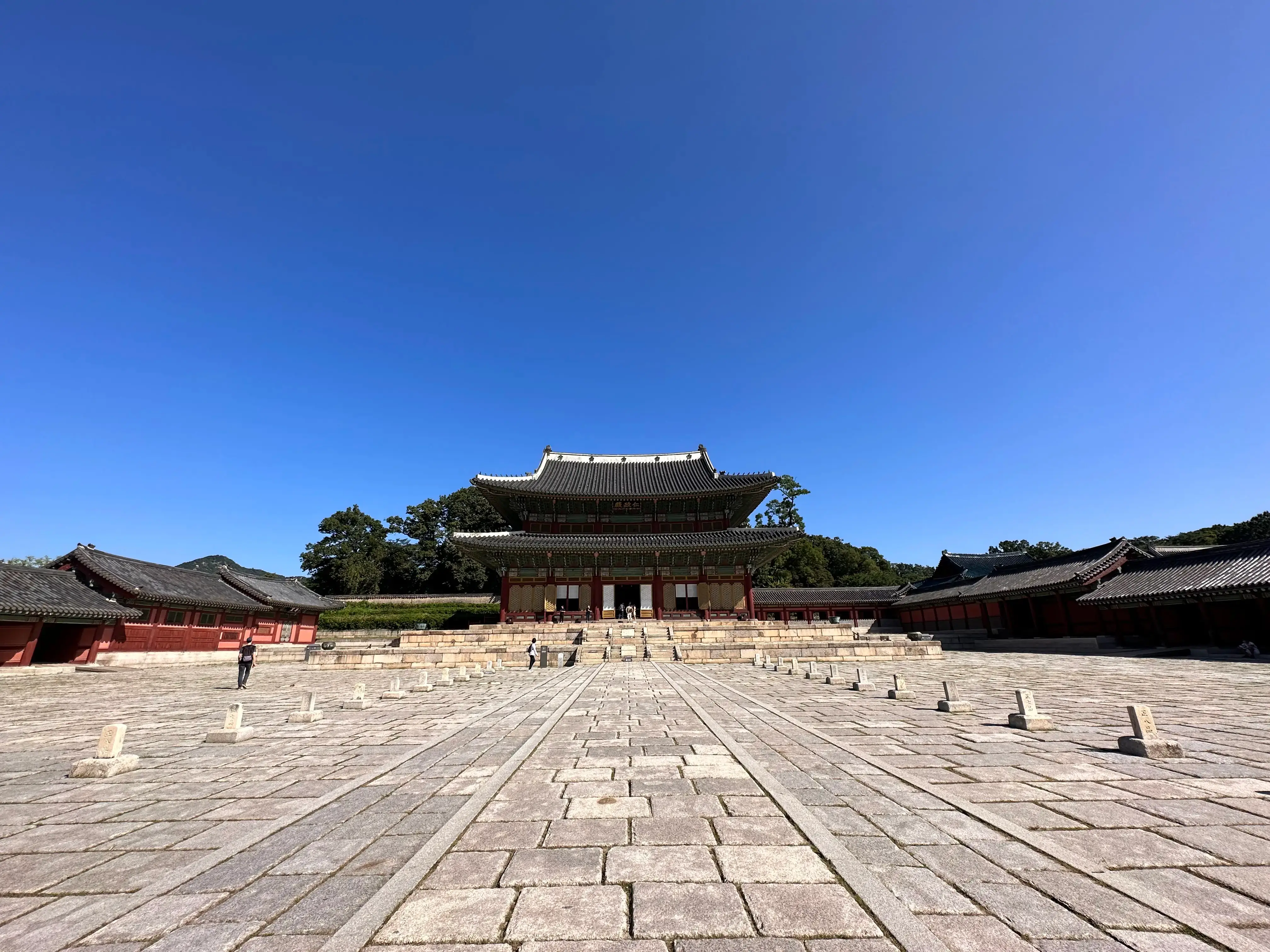 Una de las plazas dentro del Palacio Changdeokgung