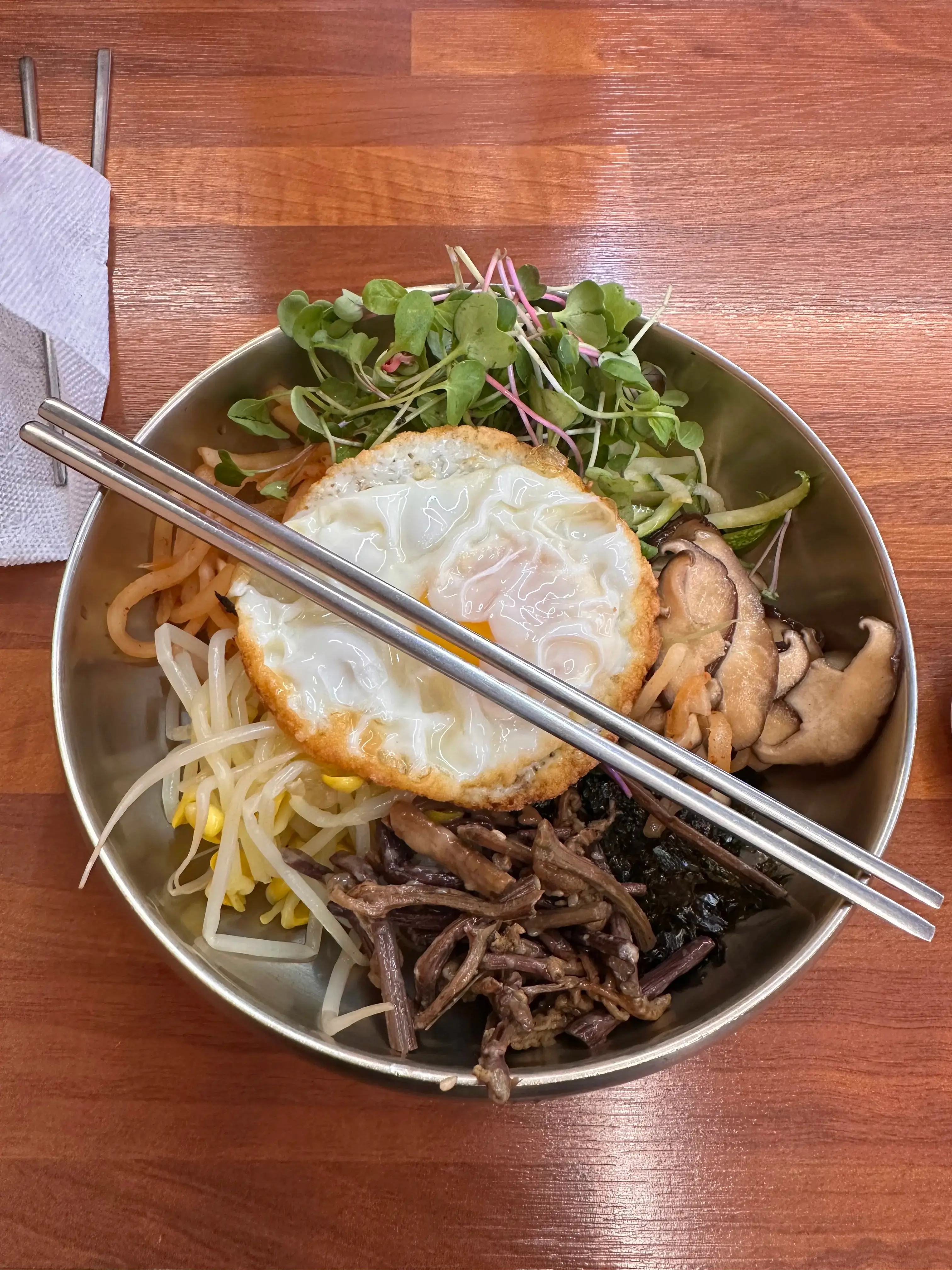 Bibimbap: Arroz y Verduras en Armonía