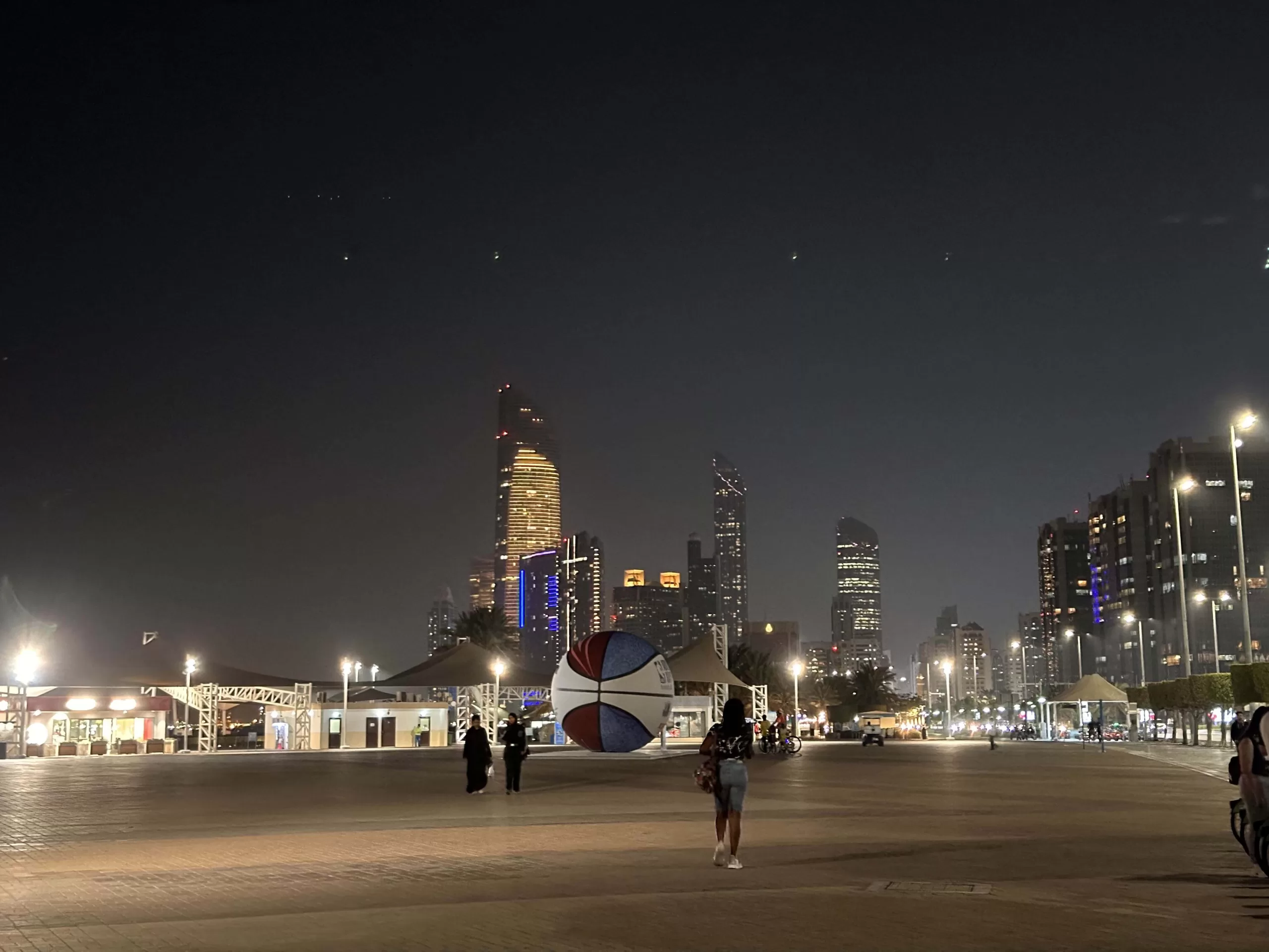 Noche en Abu Dhabi