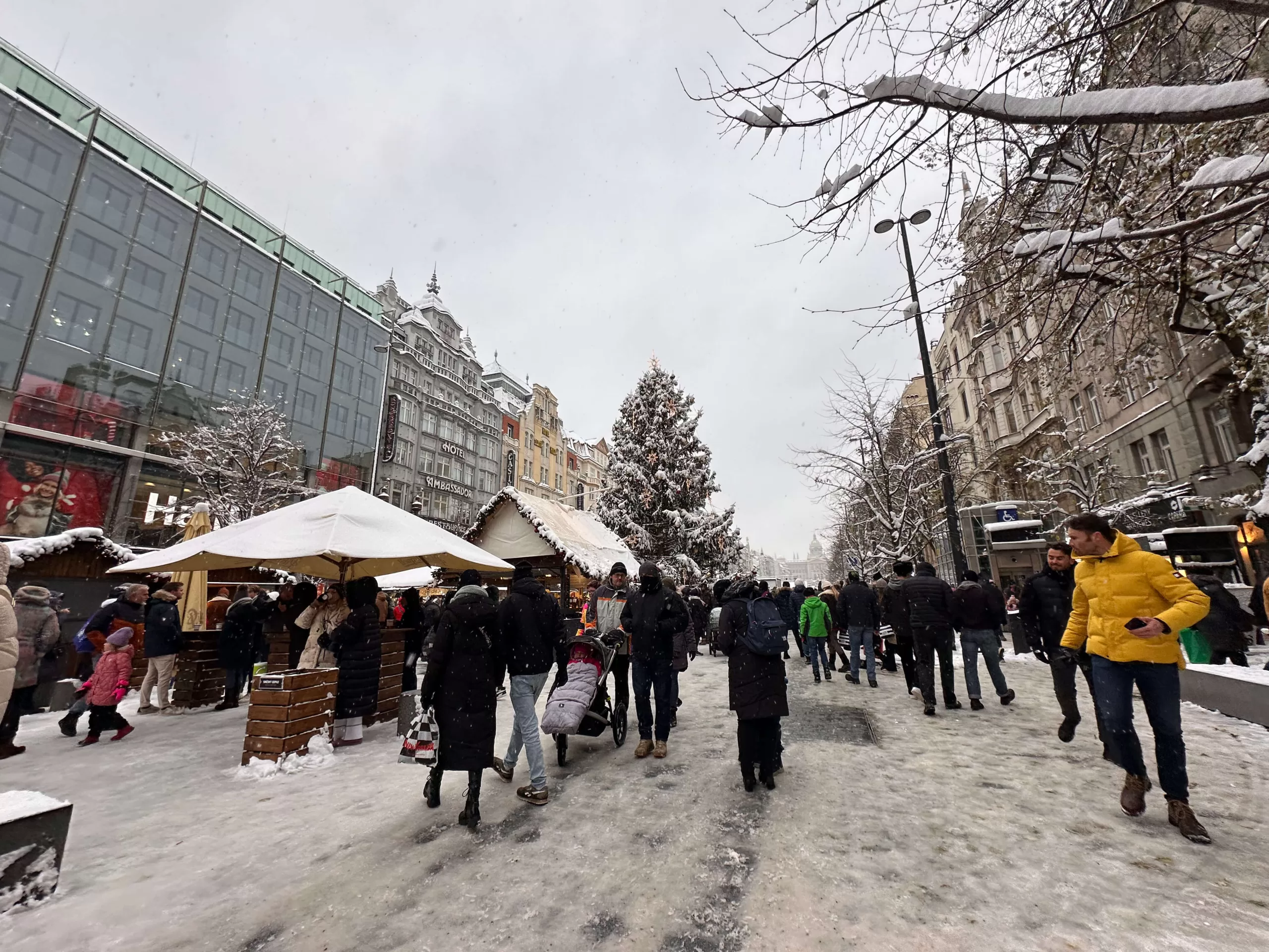 Mercado Navideño de la Plaza de Wenceslao en Praga