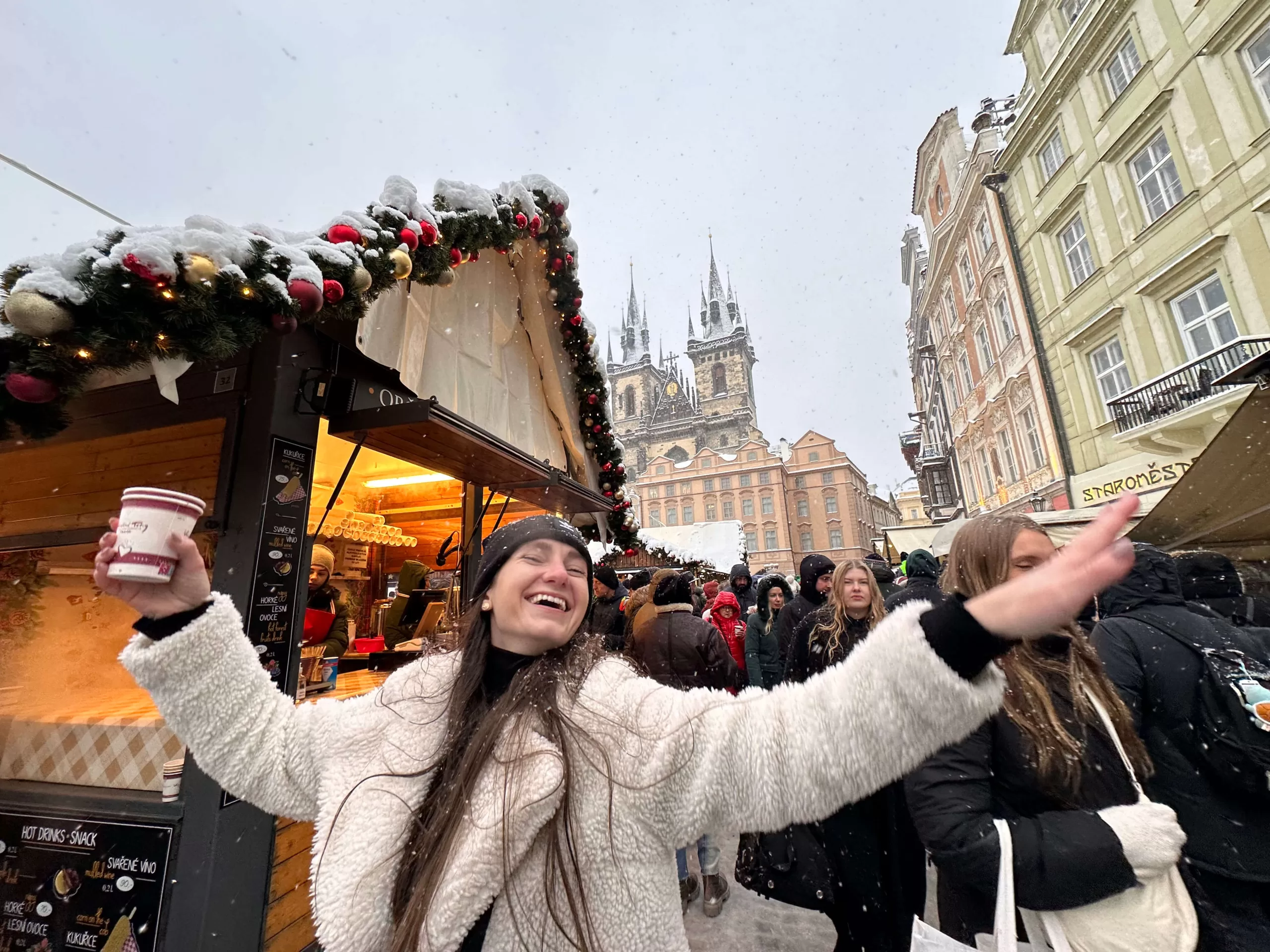 Mercadillo de Navidad en Staré Město en la Ciudad Vieja