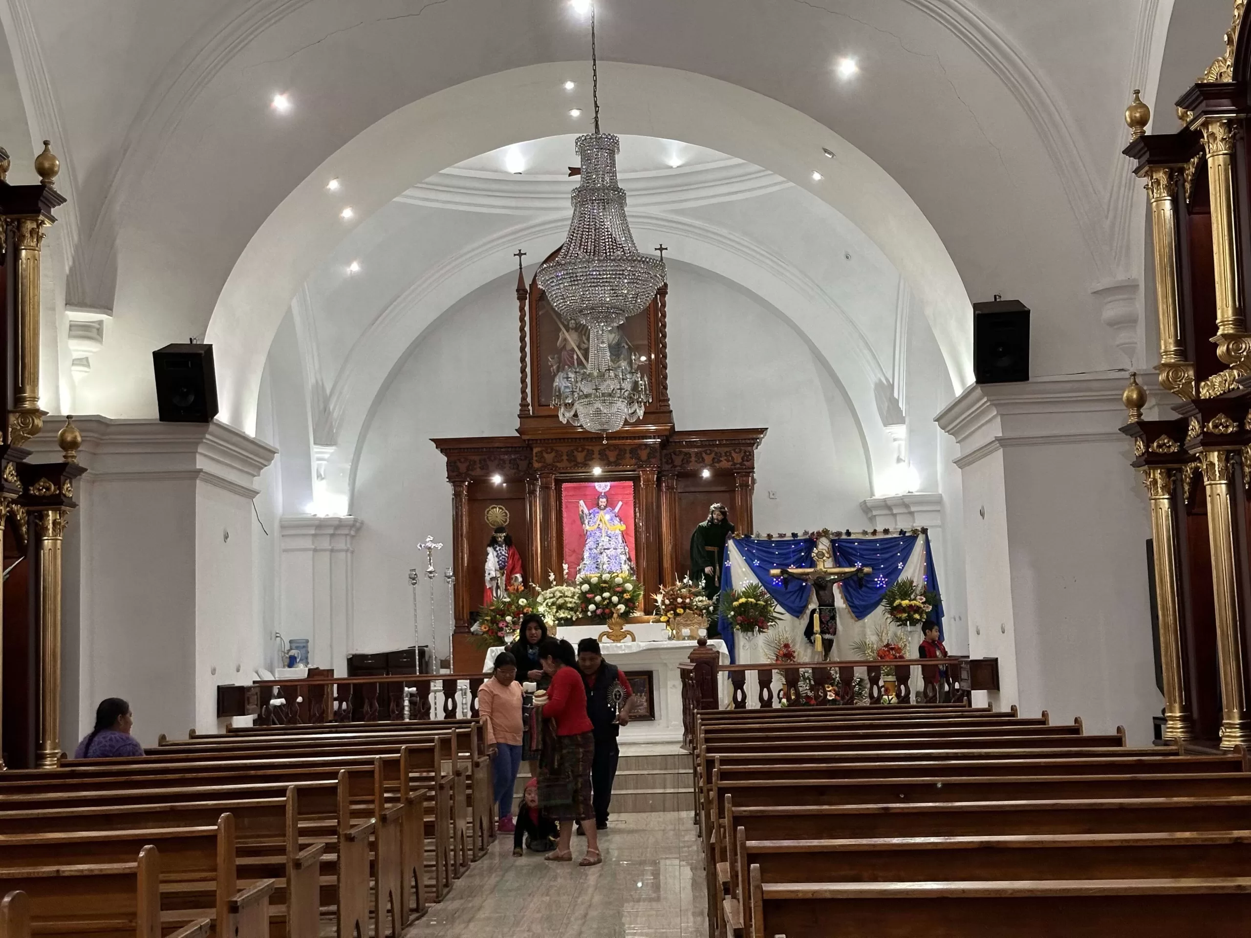 Interior de la iglesia