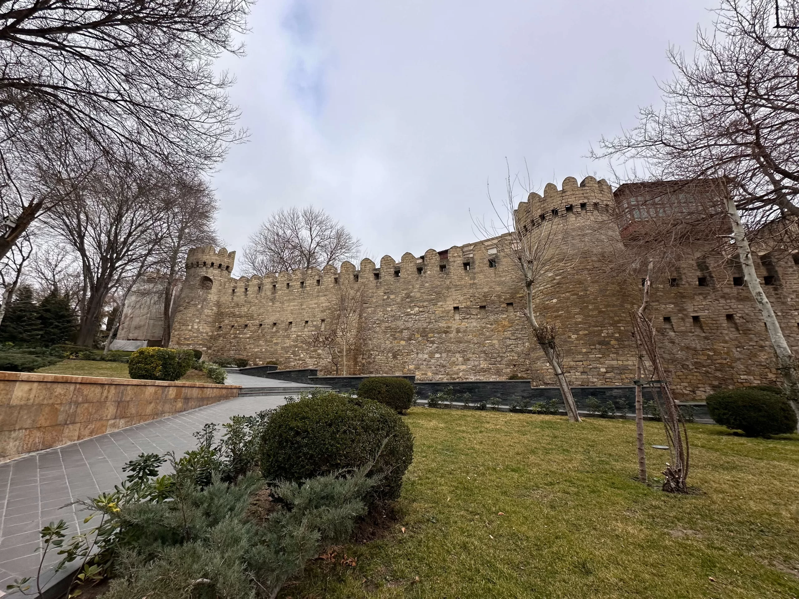 Murallas de la ciudad vieja de Bakú