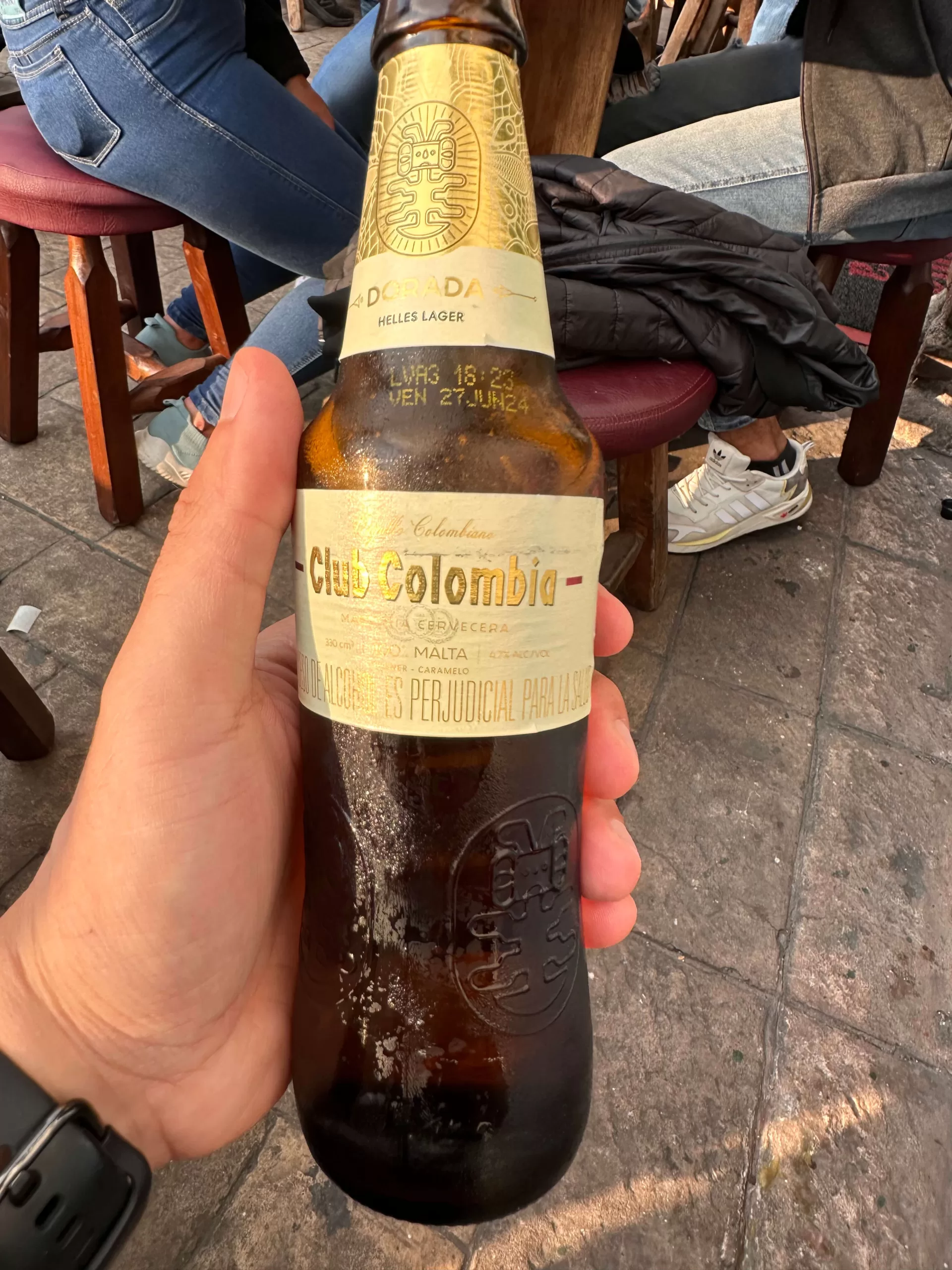 Probar la cerveza colombiana
