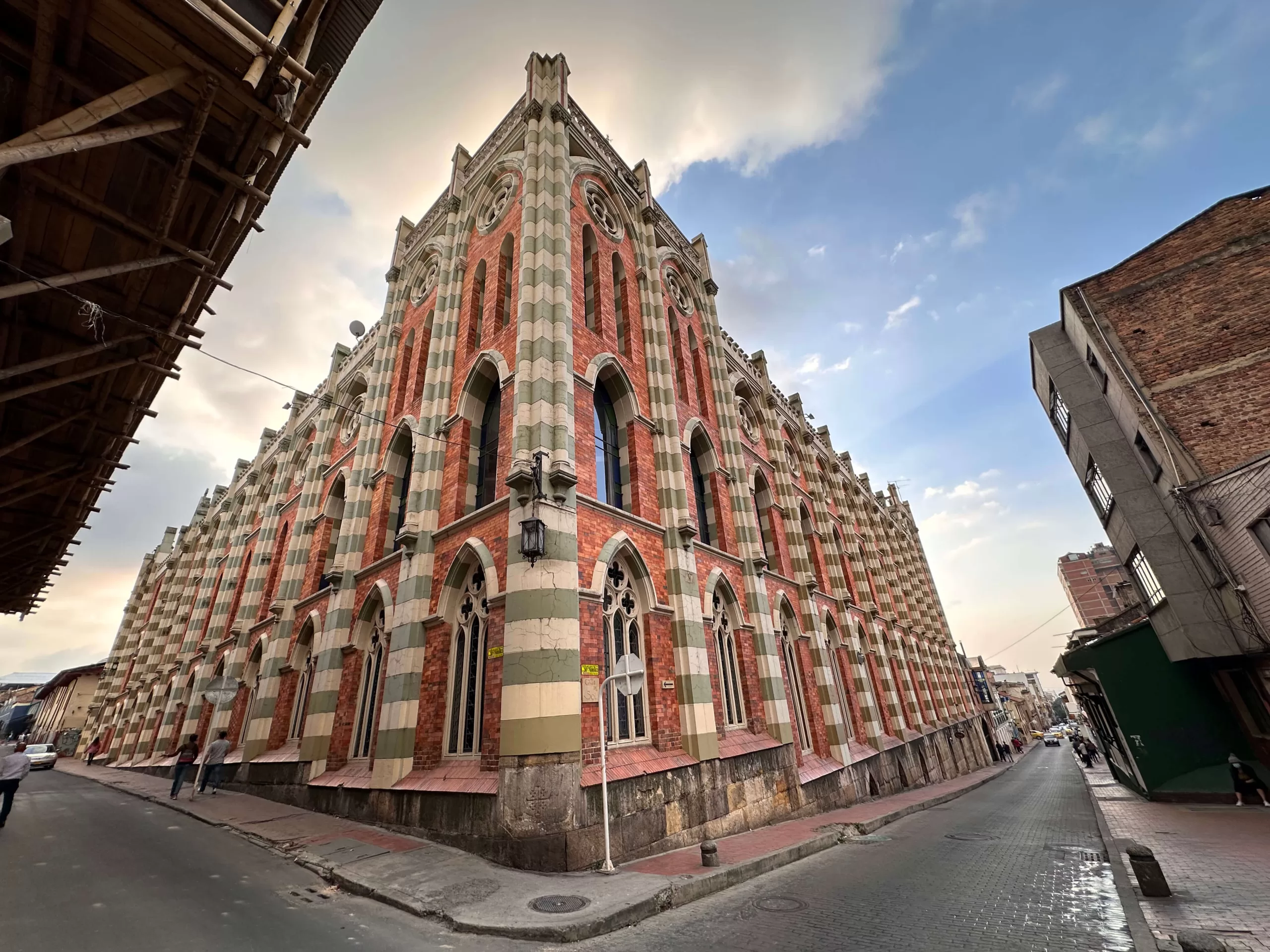Edificios en la ciudad de Bogotá - Qué ver en Bogotá