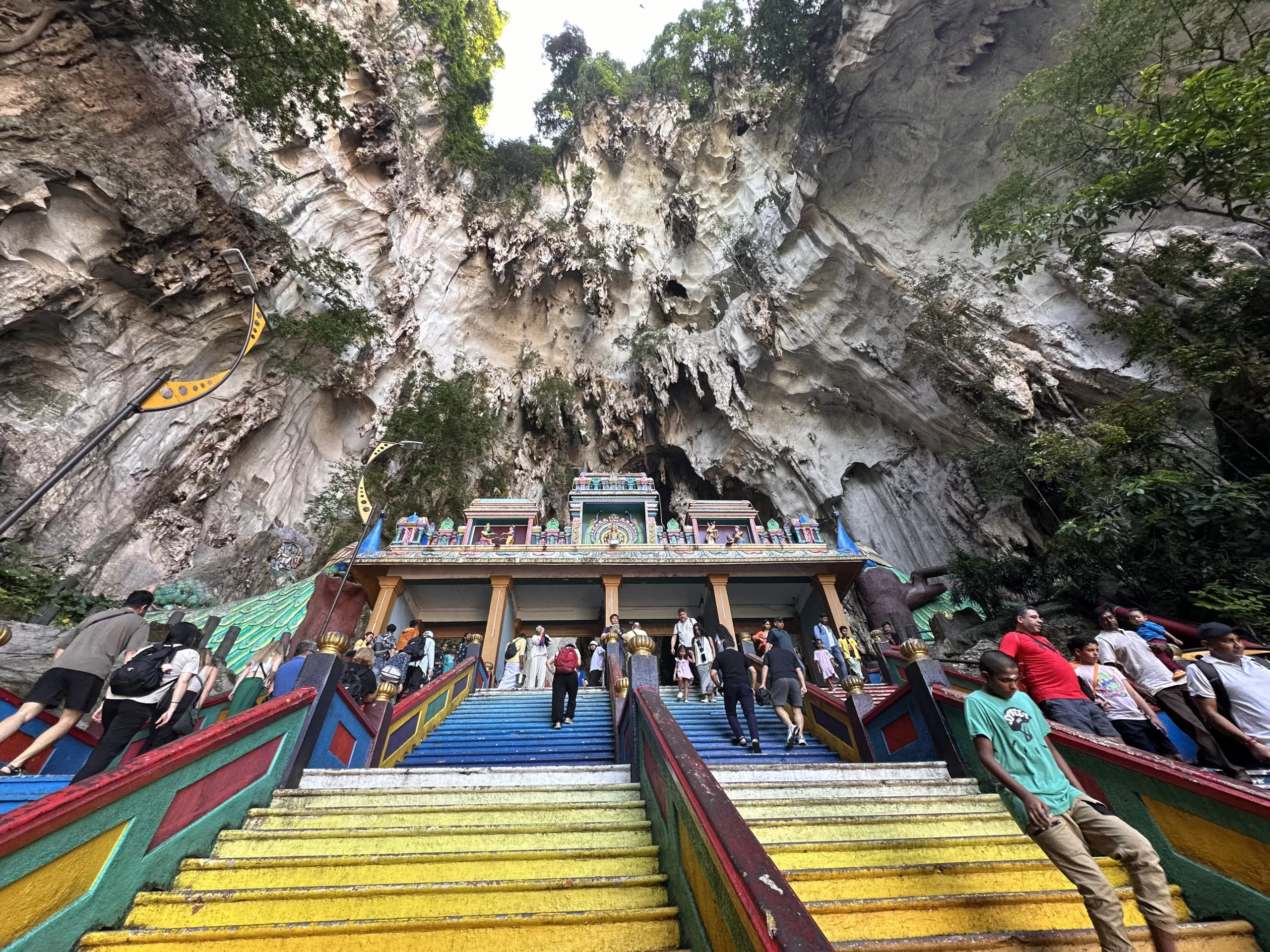 Belleza Natural de las Cuevas Batu