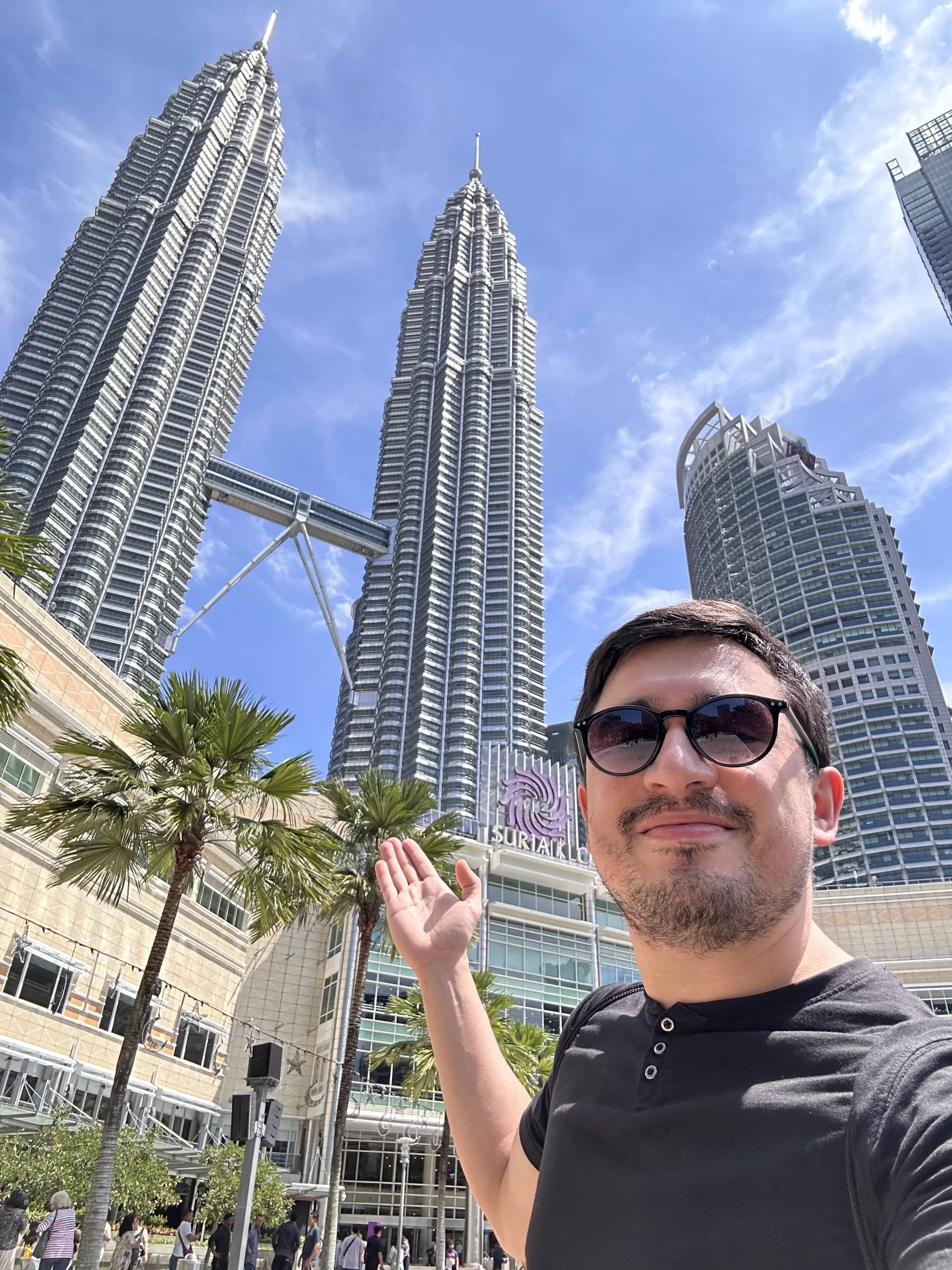 Visitar las torres petronas en la ciudad de Kuala Lumpur