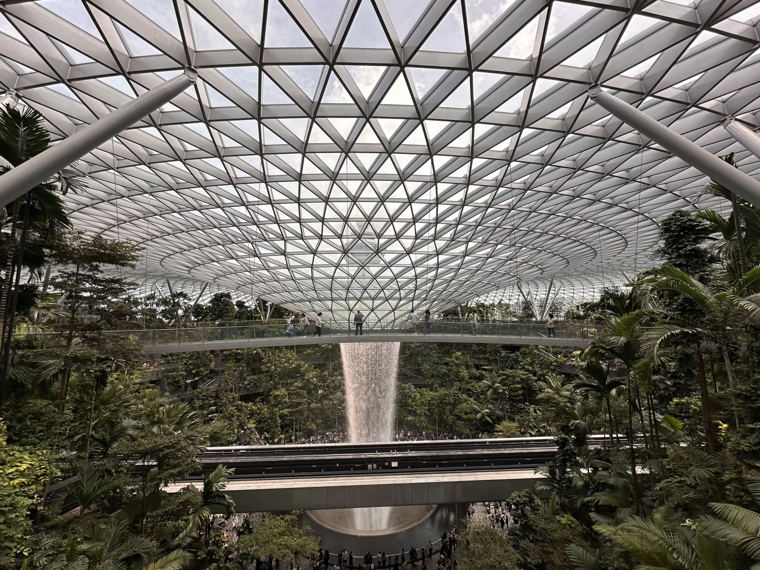Cascada en el Aeropuerto de Singapur