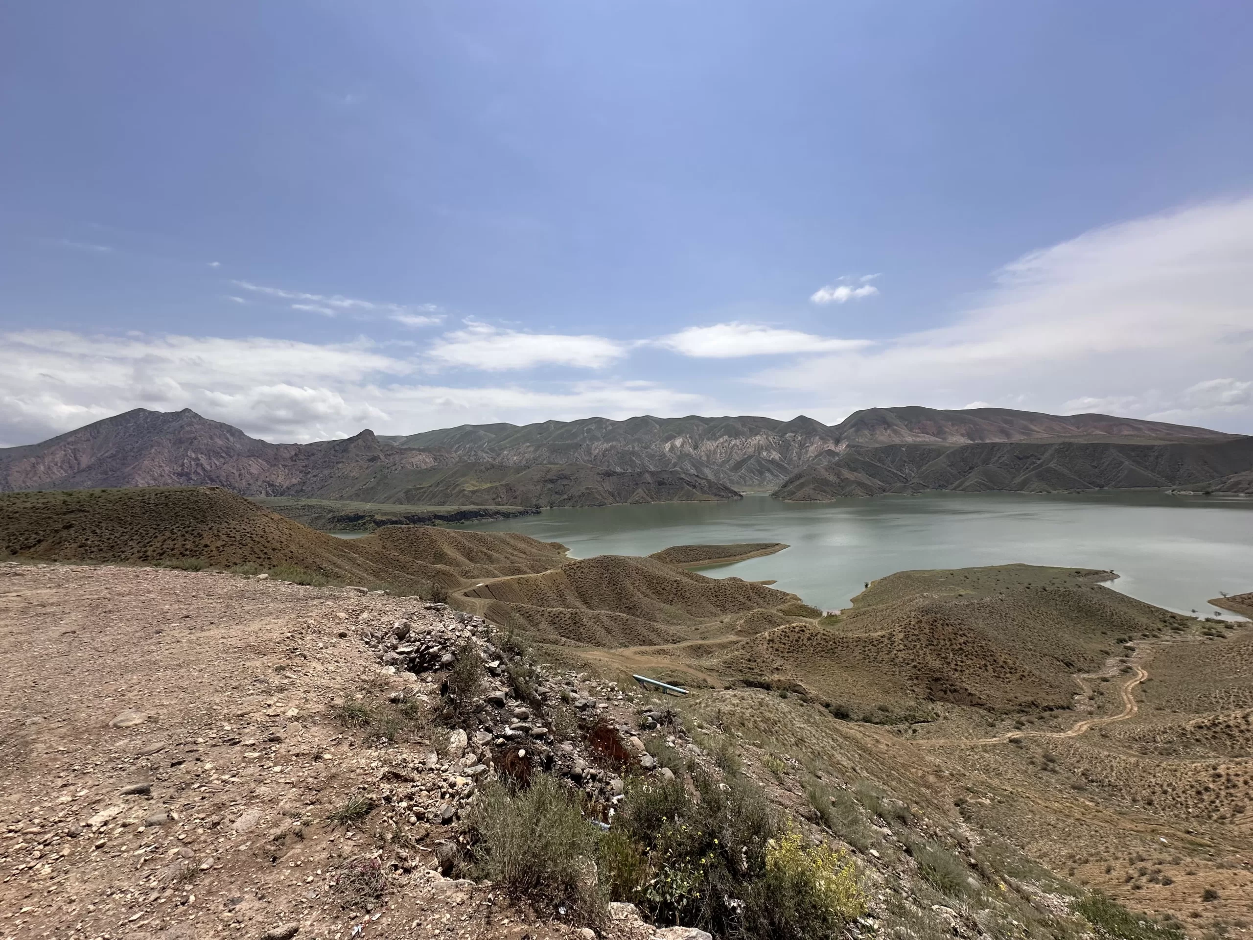 Visitando el Embalse Azat en Armenia