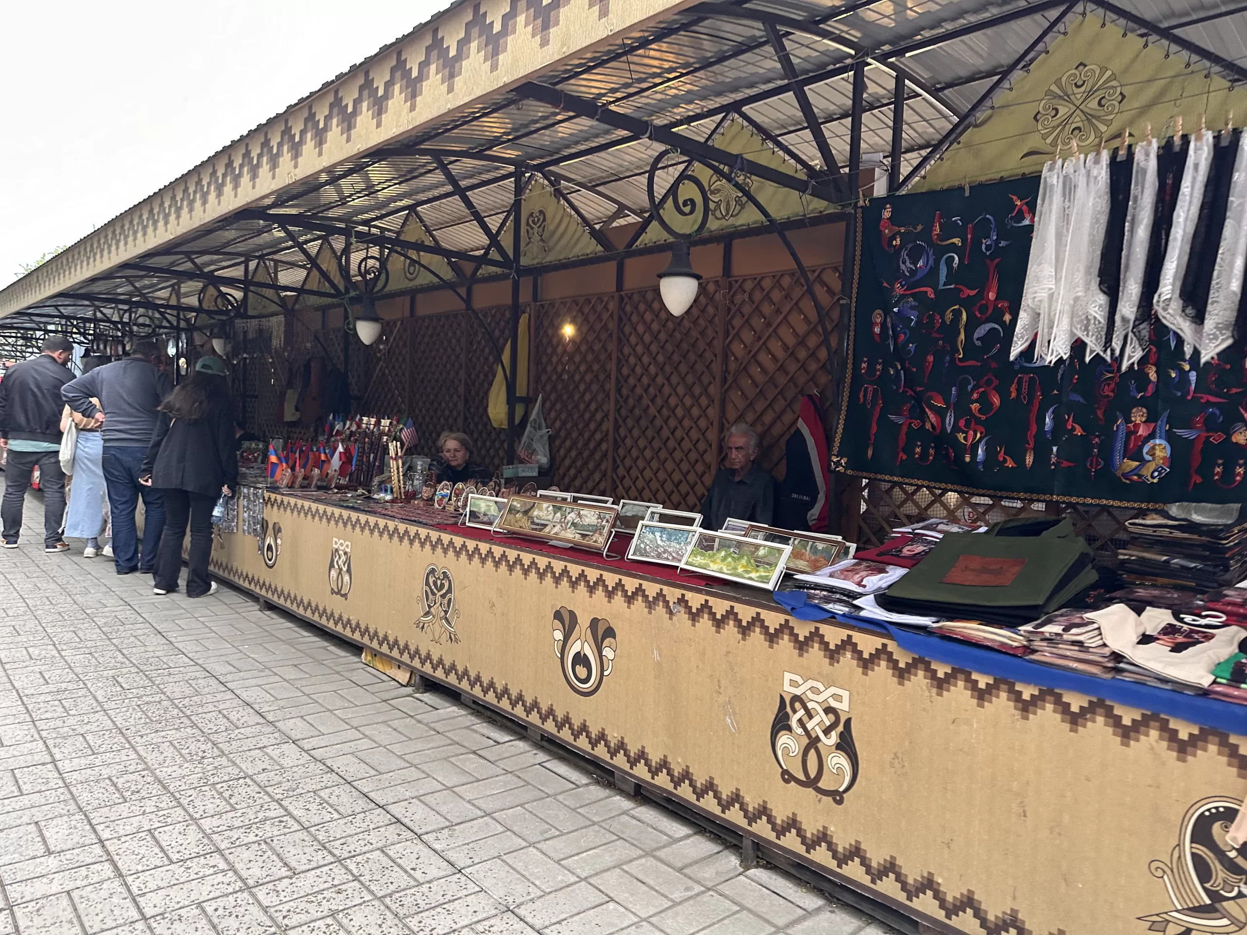 Artículos en mercado de Armenia