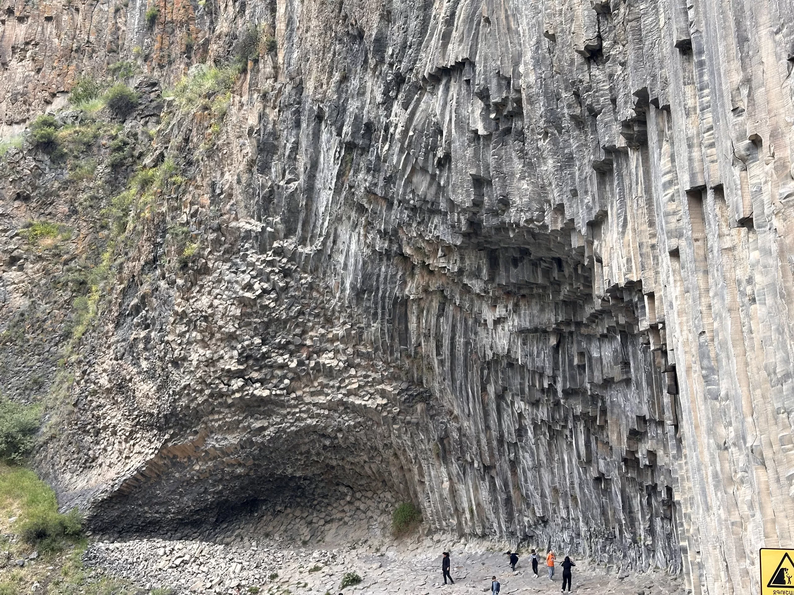 Visitar la Sinfonía de las Piedras en Armenia